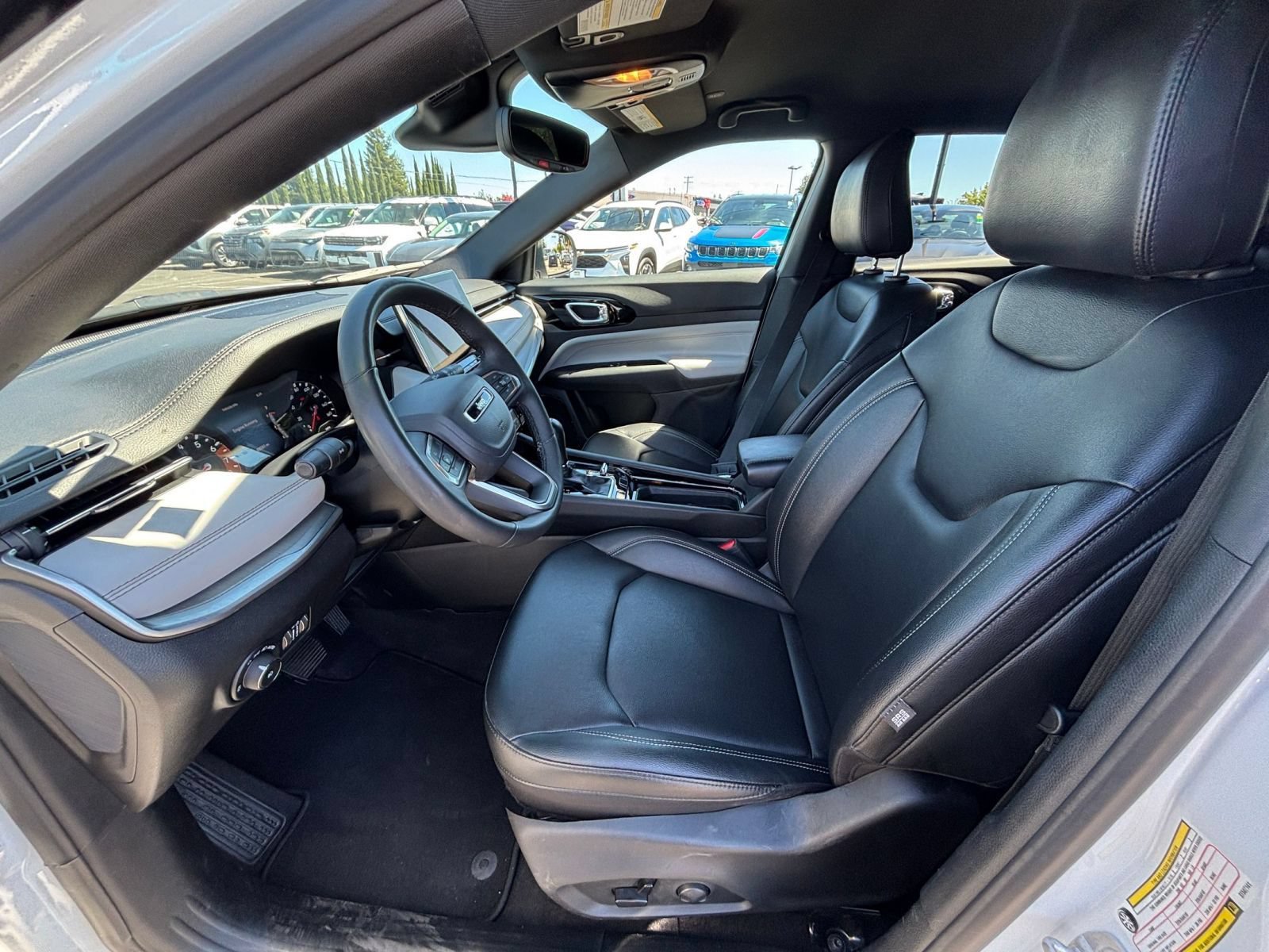 Thumbnail: 2025 Jeep Compass - 28