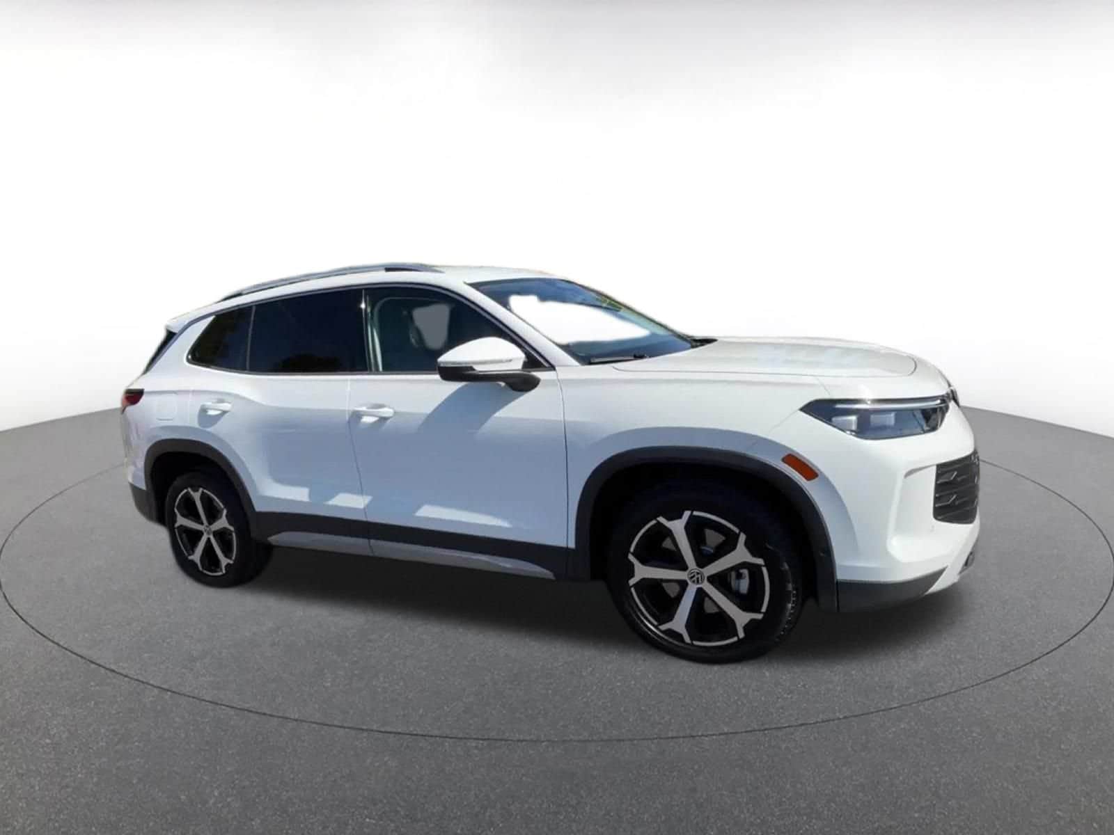 Thumbnail: 2026 Volkswagen Tiguan - 2