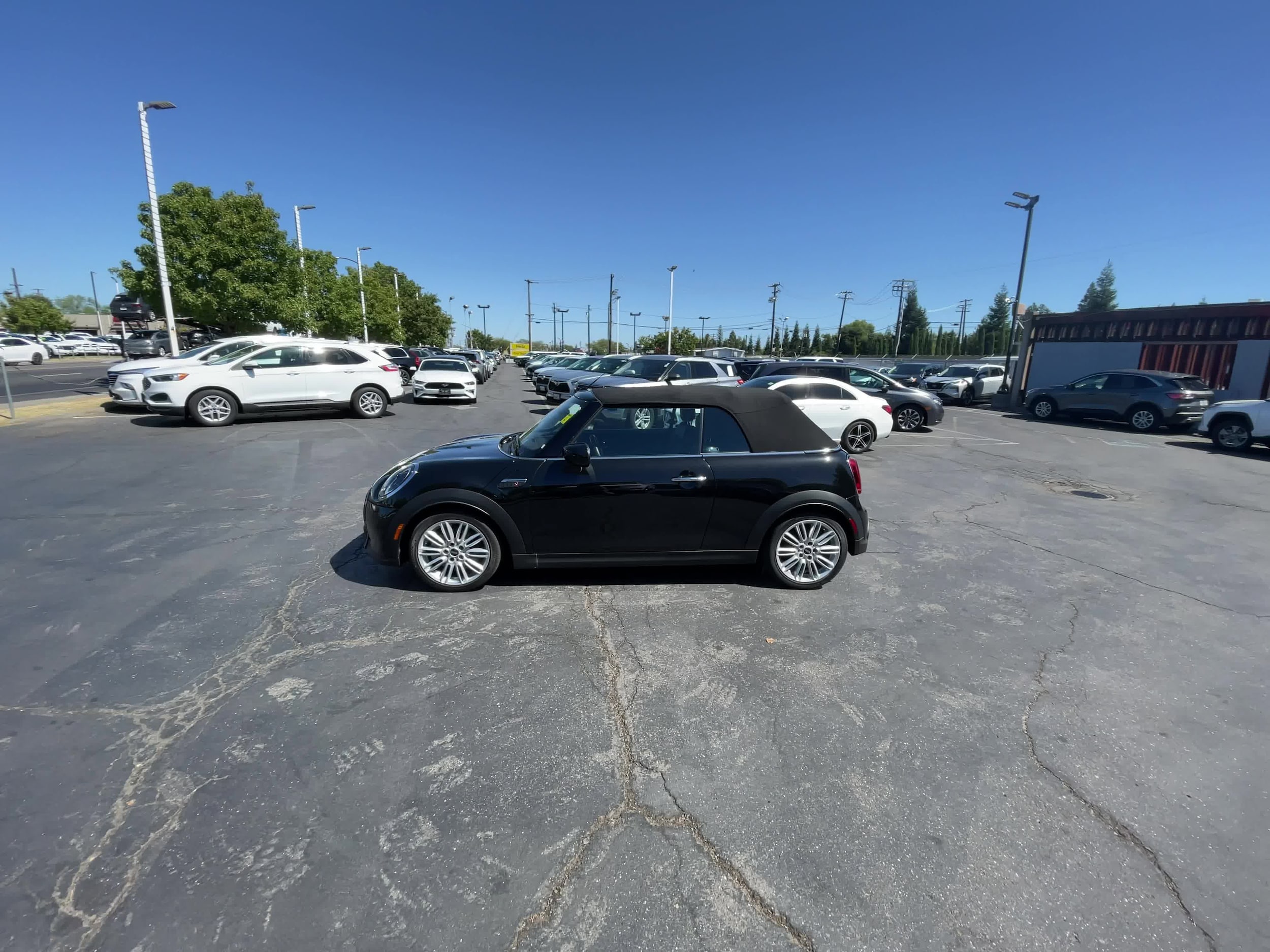 2024 MINI Cooper Convertible S 8