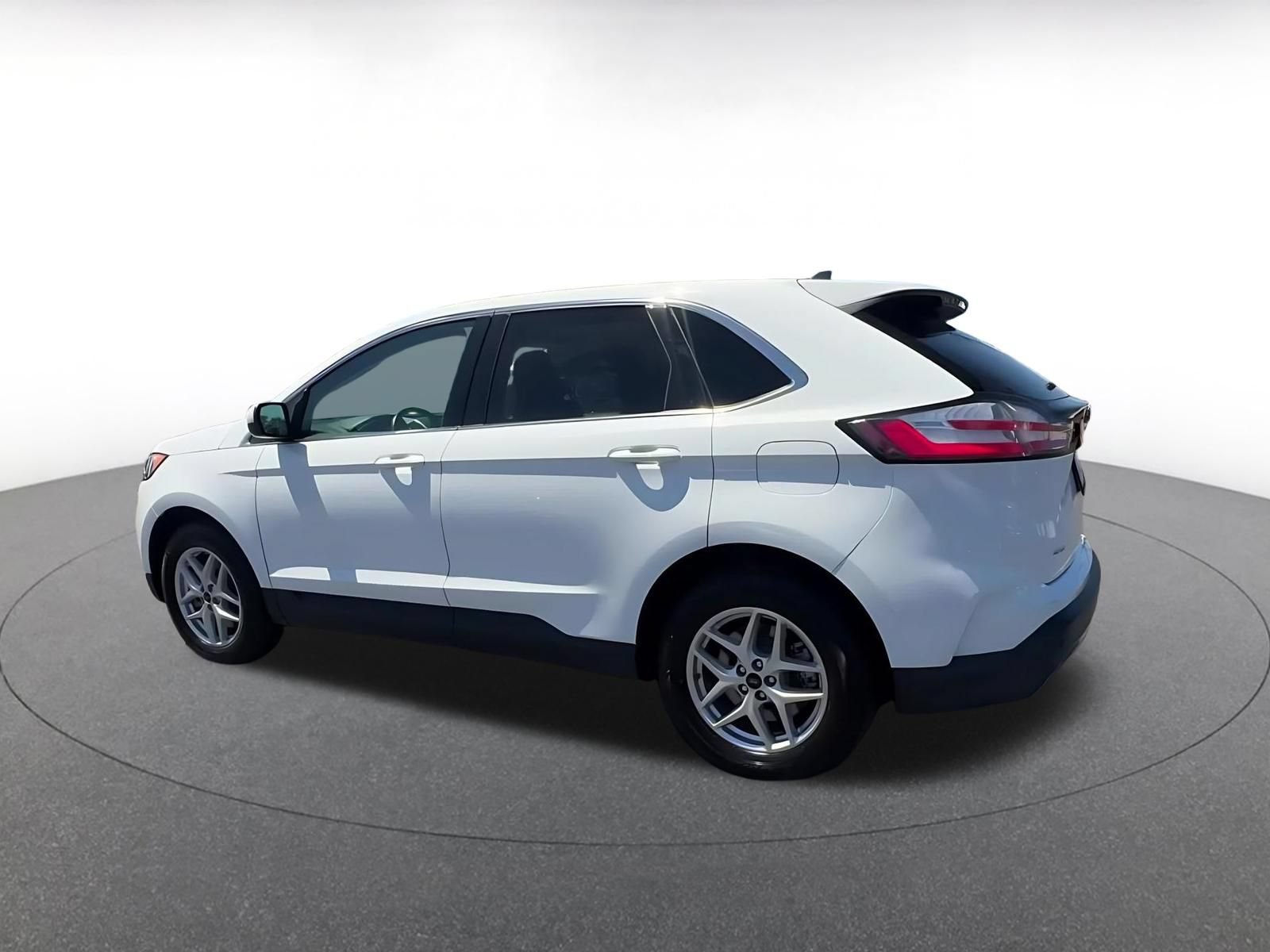 Thumbnail: 2024 Ford Edge - 10