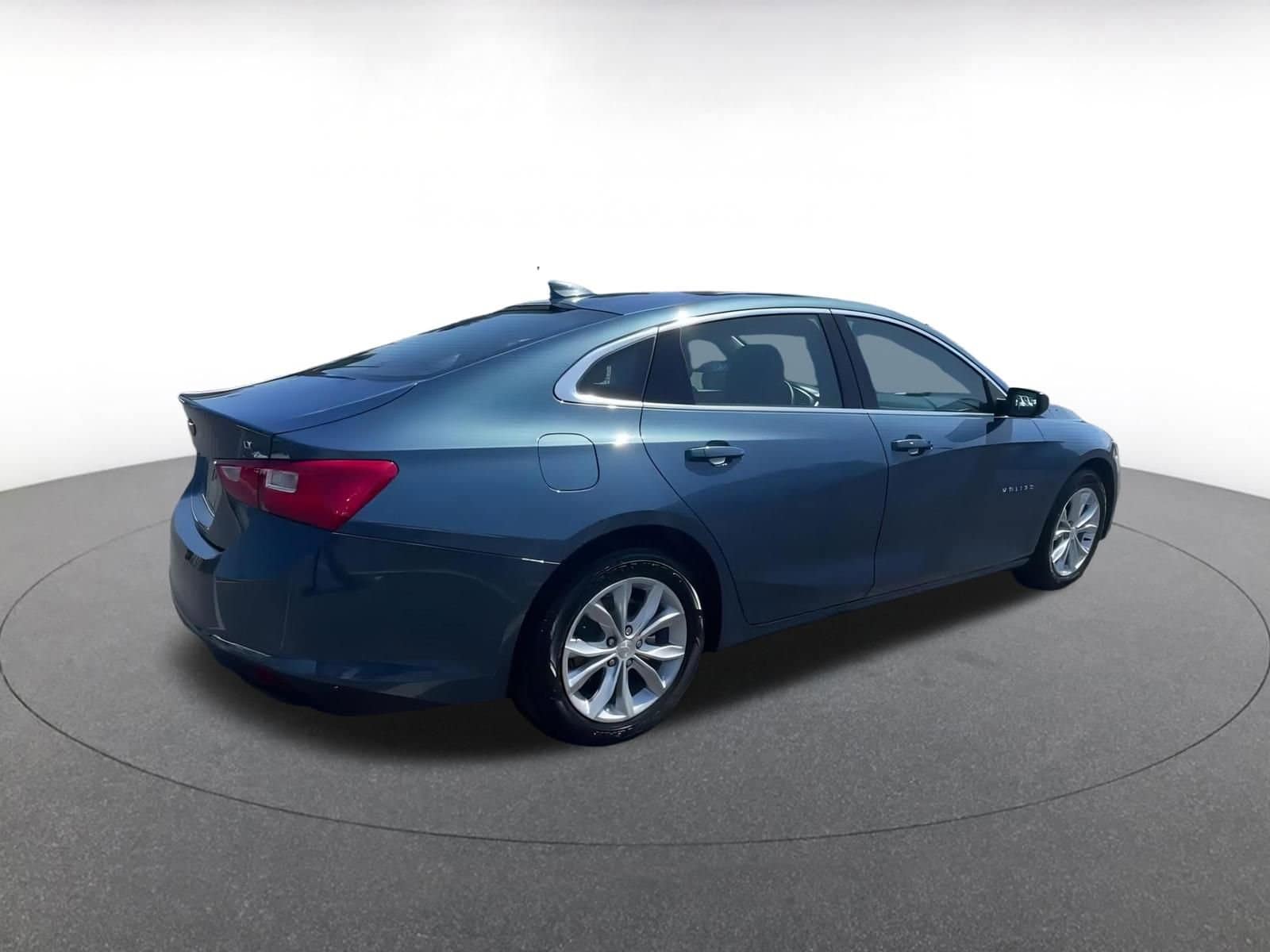 Thumbnail: 2024 Chevrolet Malibu - 15
