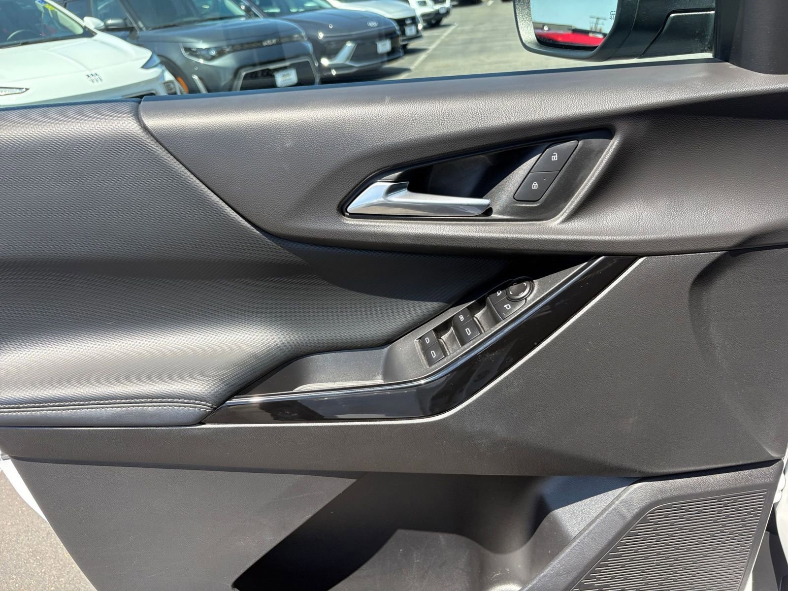 Thumbnail: 2025 Chevrolet Equinox - 18