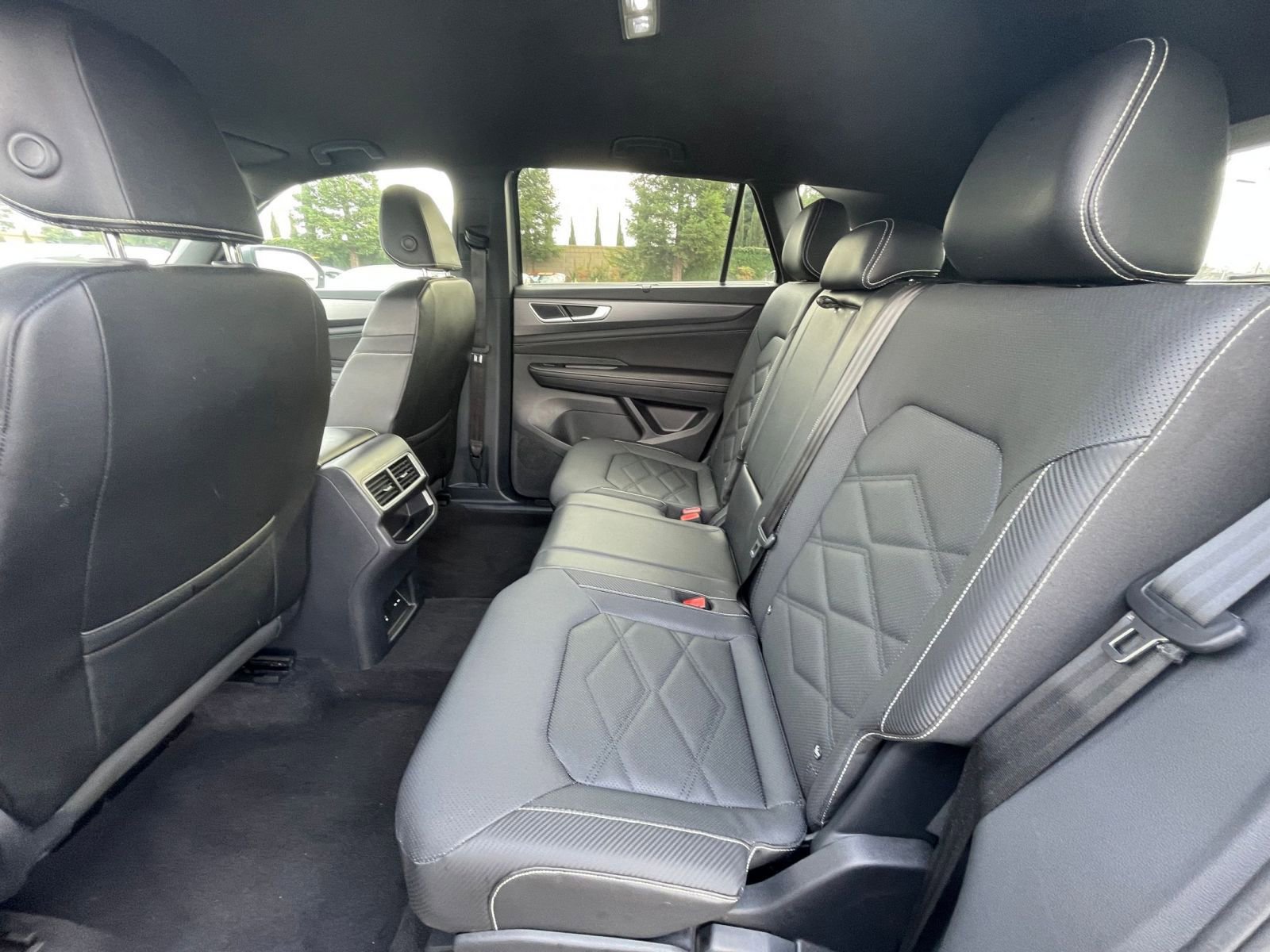 Thumbnail: 2025 Volkswagen Atlas - 21