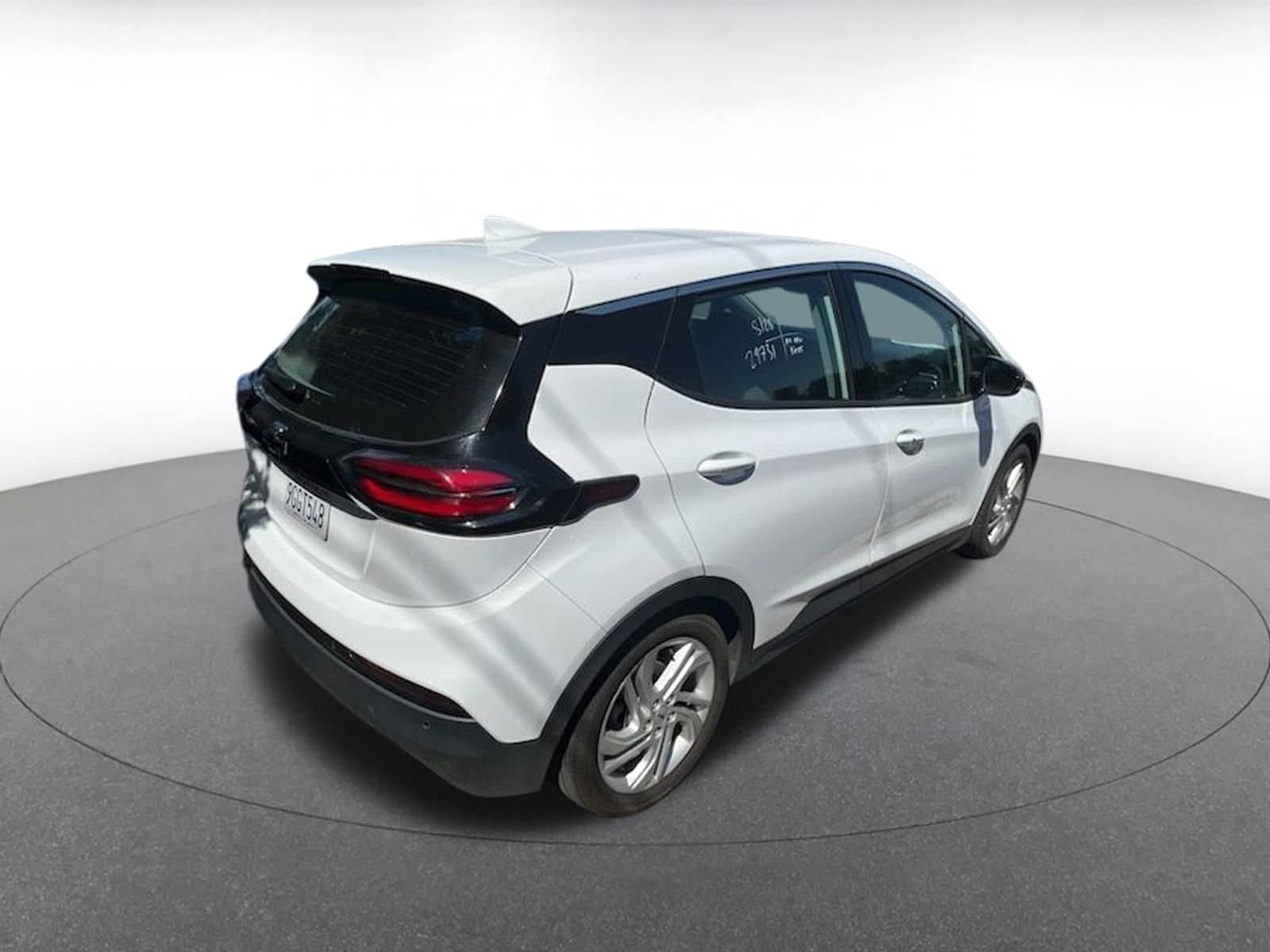 Thumbnail: 2023 Chevrolet Bolt EV - 4