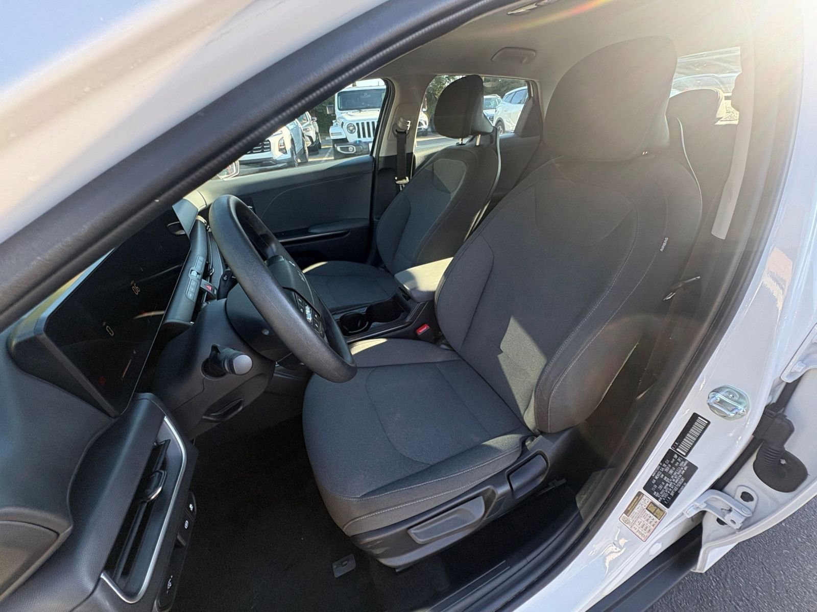 Thumbnail: 2025 Kia K4 - 35