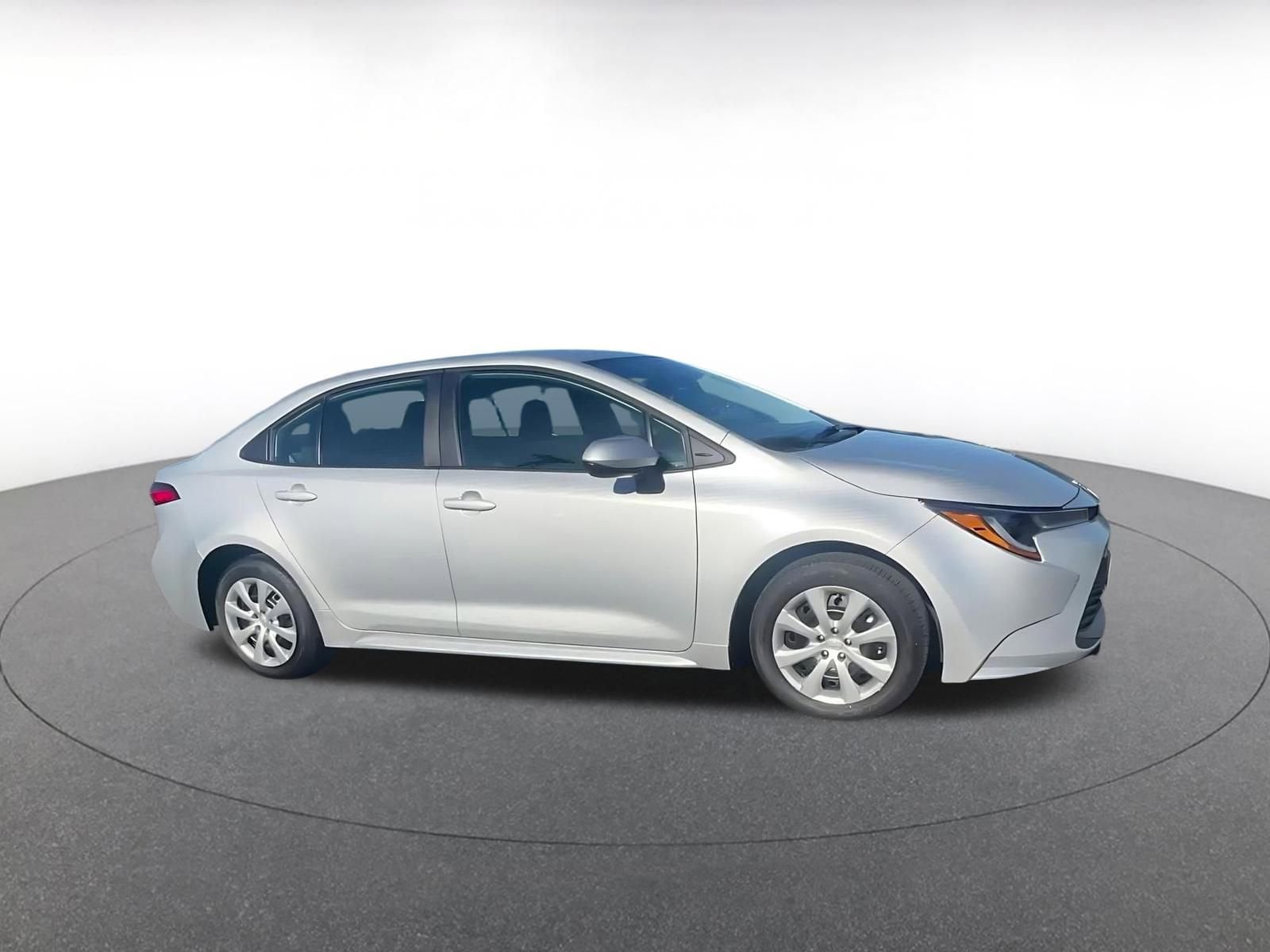 Thumbnail: 2025 Toyota Corolla - 2