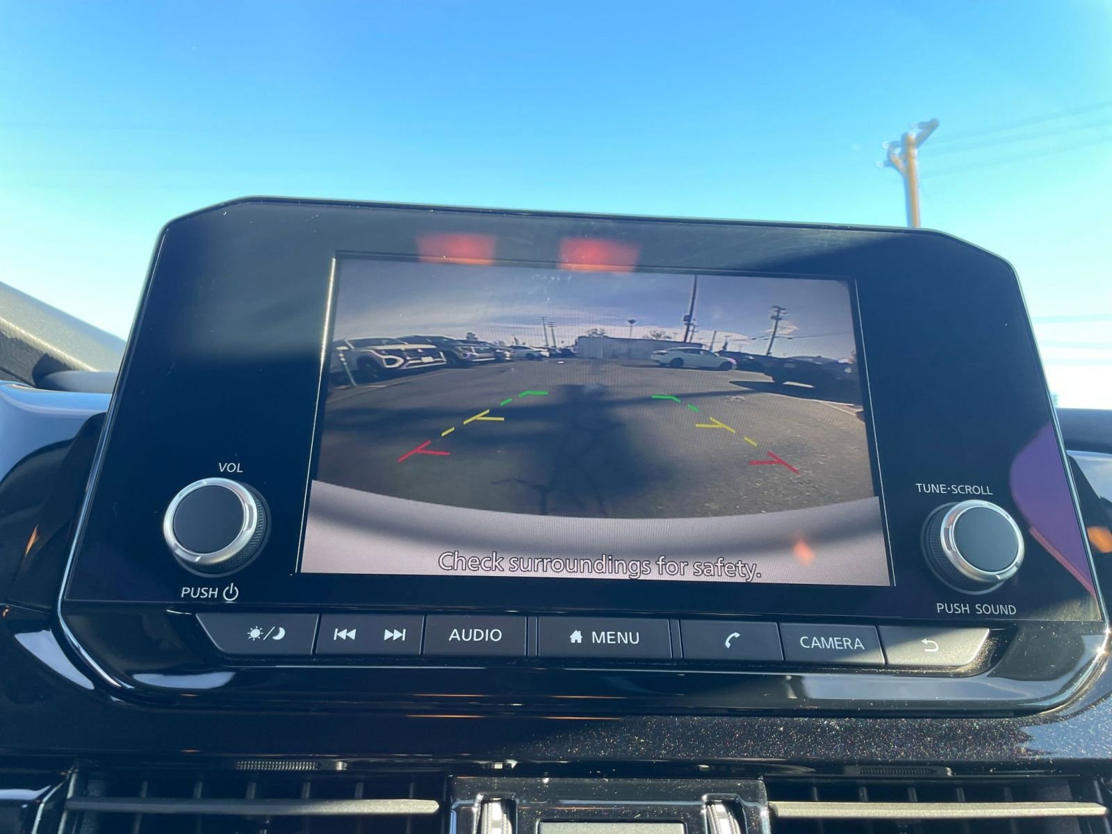 Thumbnail: 2025 Nissan Pathfinder - 17