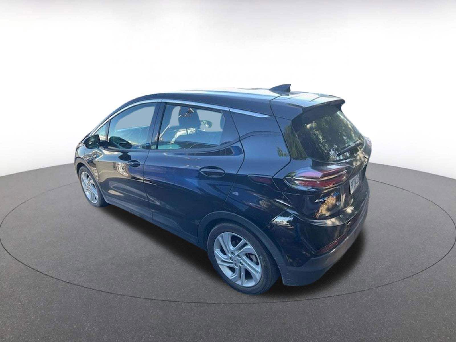 Thumbnail: 2023 Chevrolet Bolt EV - 3