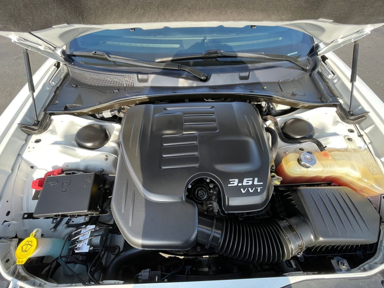 Thumbnail: 2022 Dodge Charger - 32