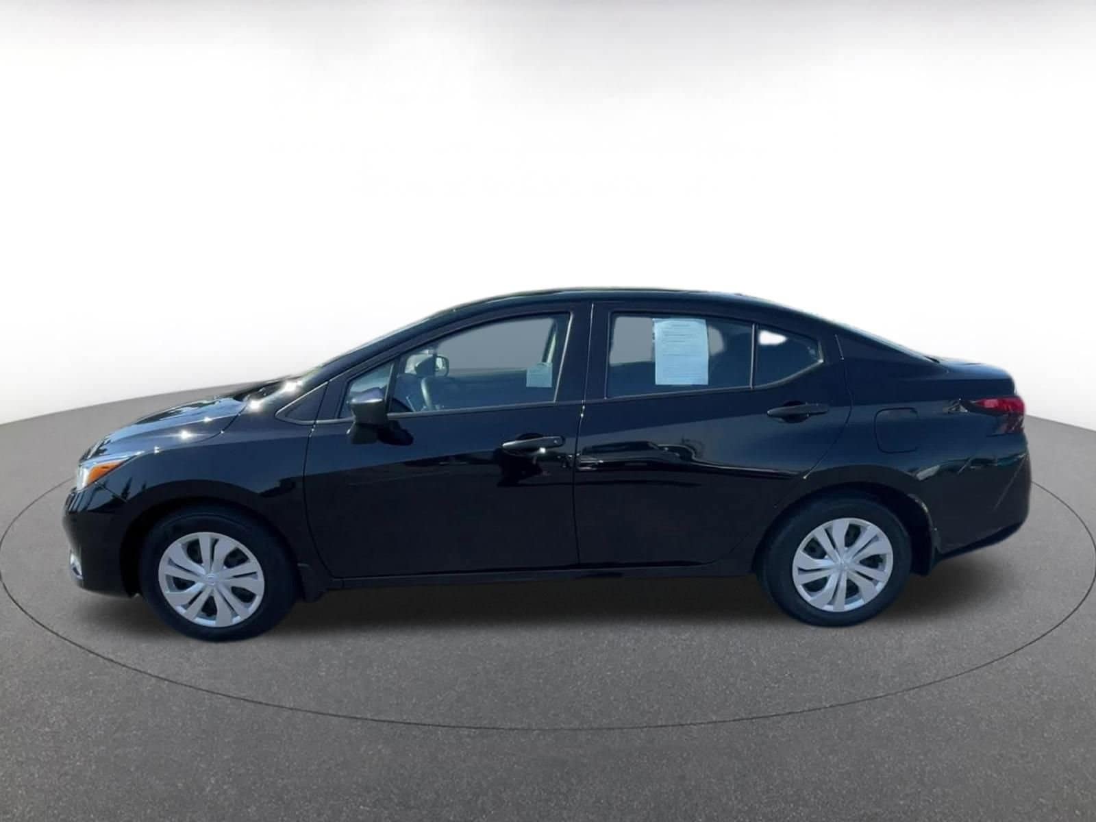 2024 Nissan Versa S 8