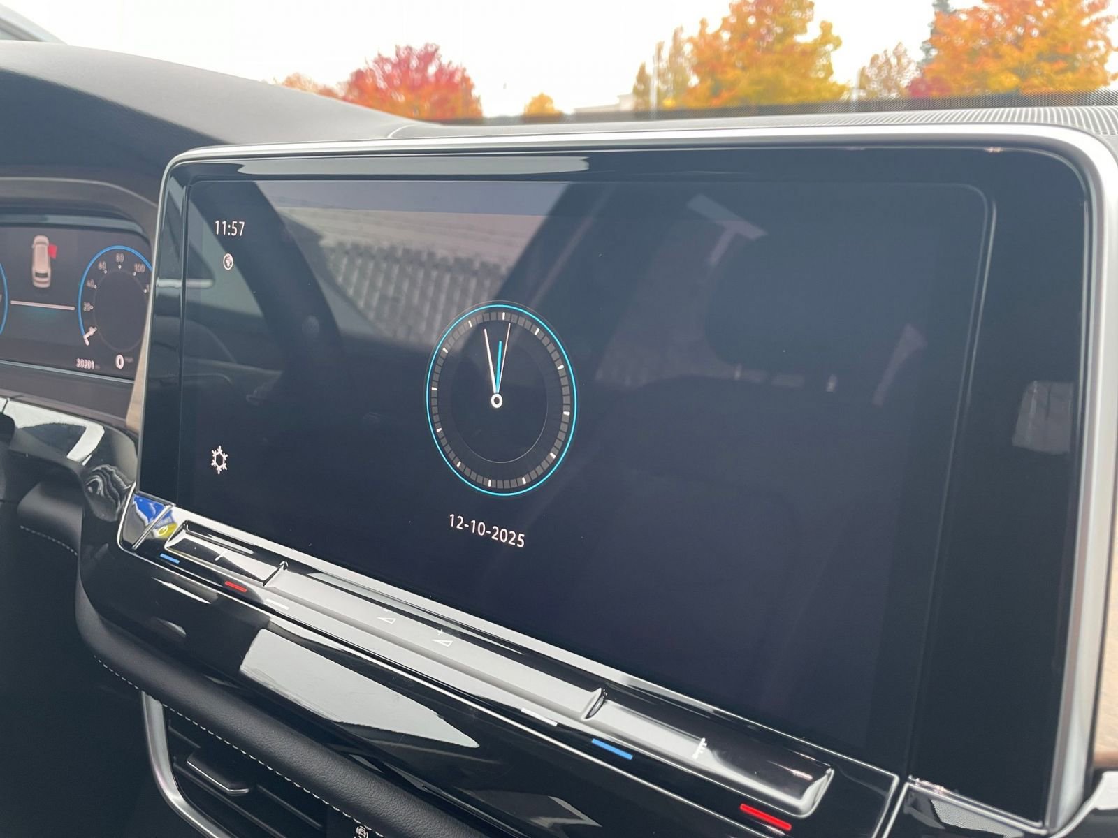 Thumbnail: 2025 Volkswagen Atlas - 21