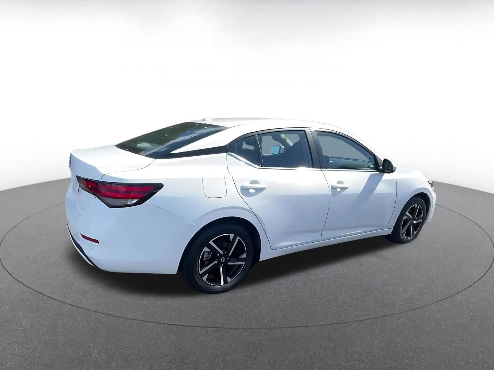 Thumbnail: 2025 Nissan Sentra - 15