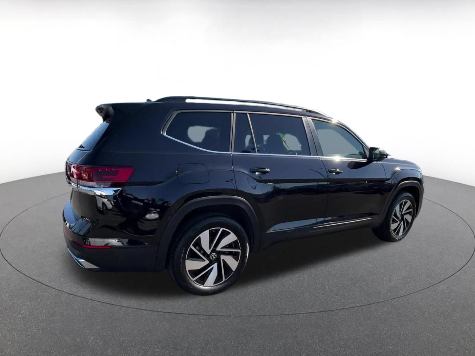 Thumbnail: 2026 Volkswagen Atlas - 15