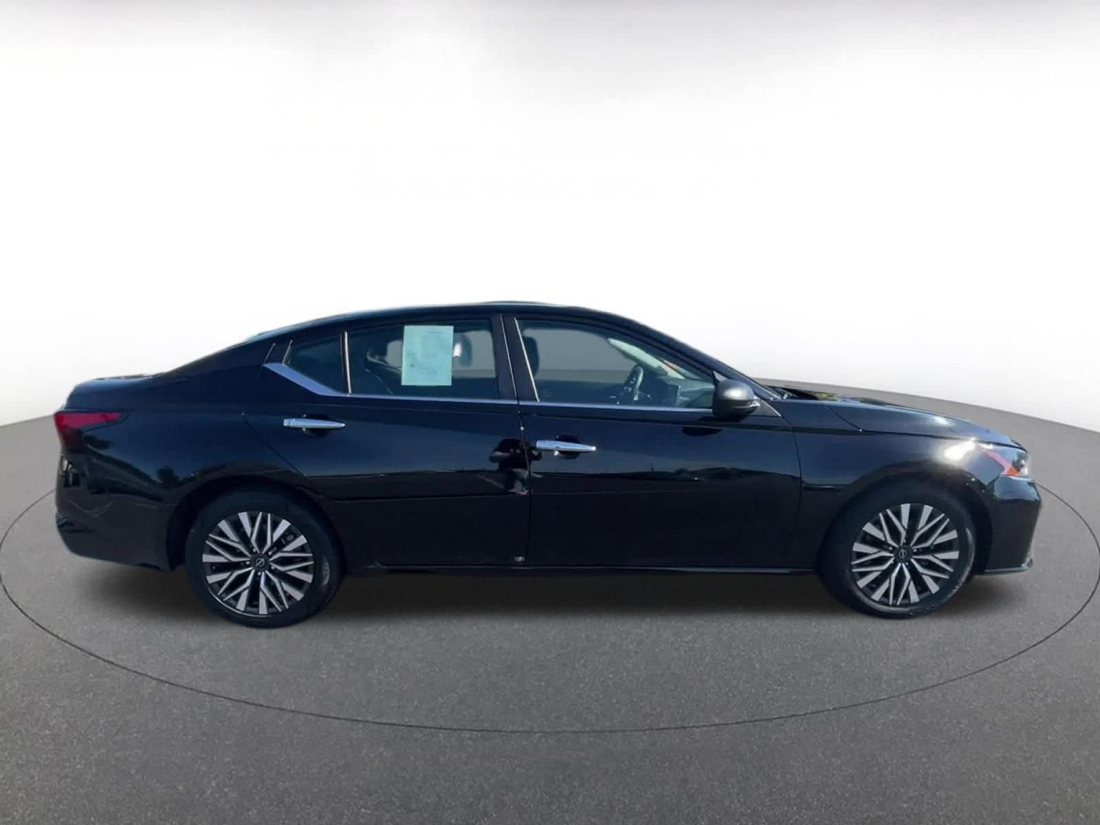 Thumbnail: 2024 Nissan Altima - 16