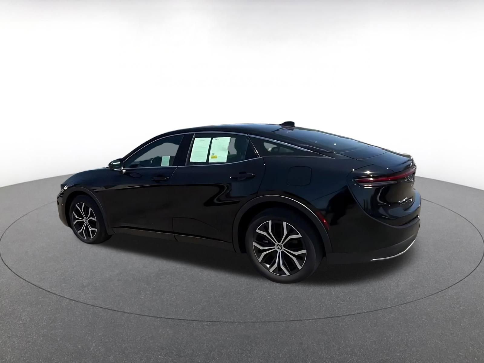 Thumbnail: 2025 Toyota Crown - 10