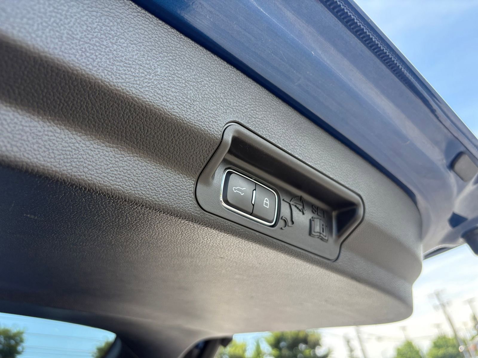 Thumbnail: 2023 Ford Explorer - 24