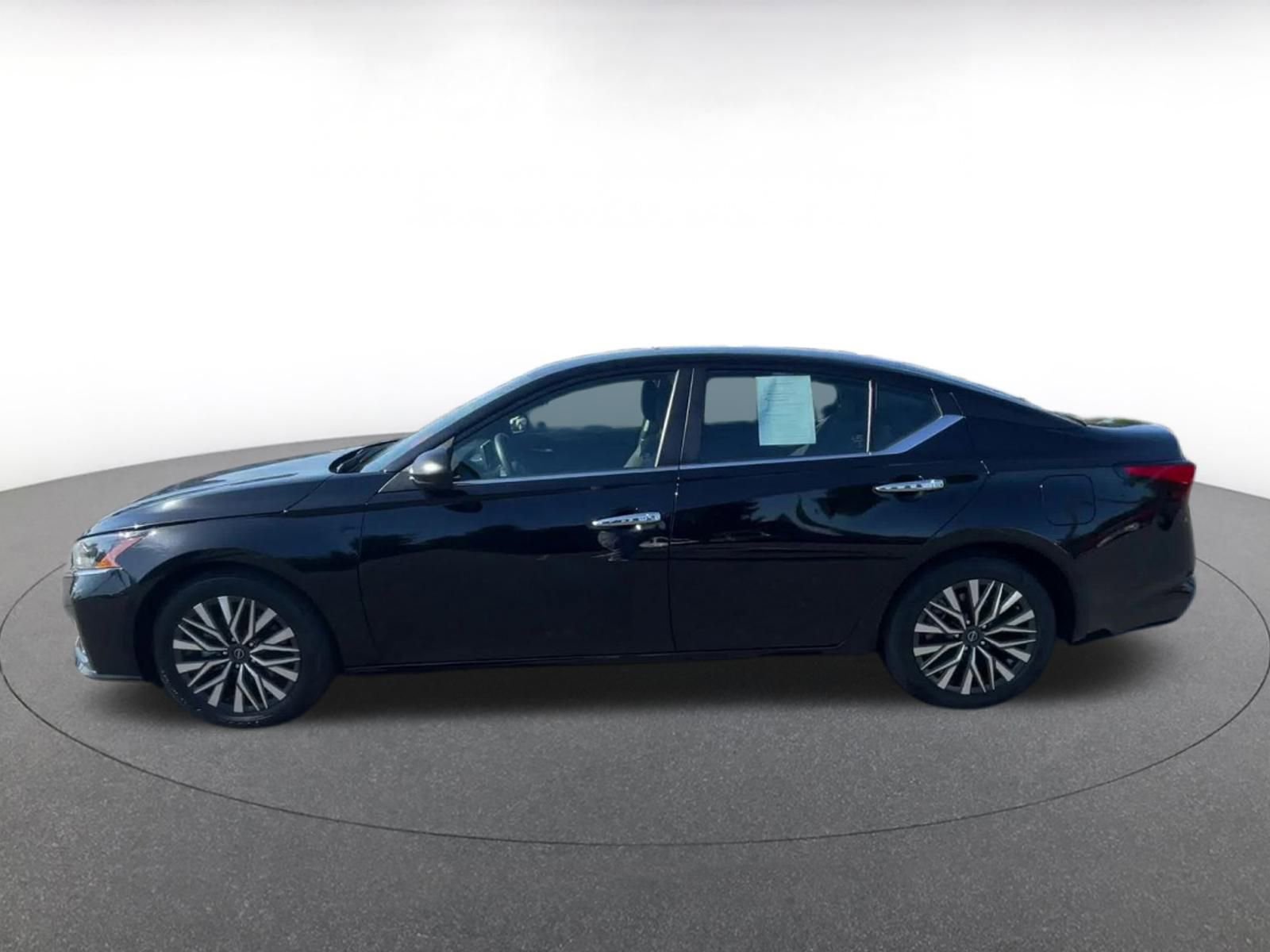 Thumbnail: 2024 Nissan Altima - 8