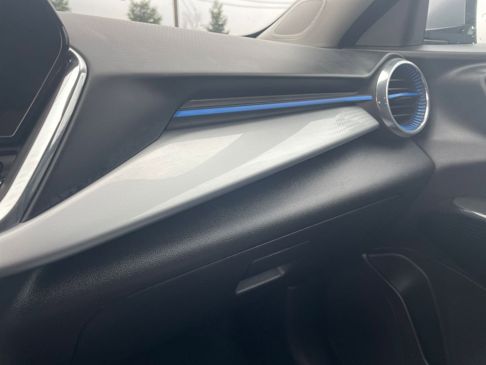 Thumbnail: 2025 Chevrolet Trax - 30