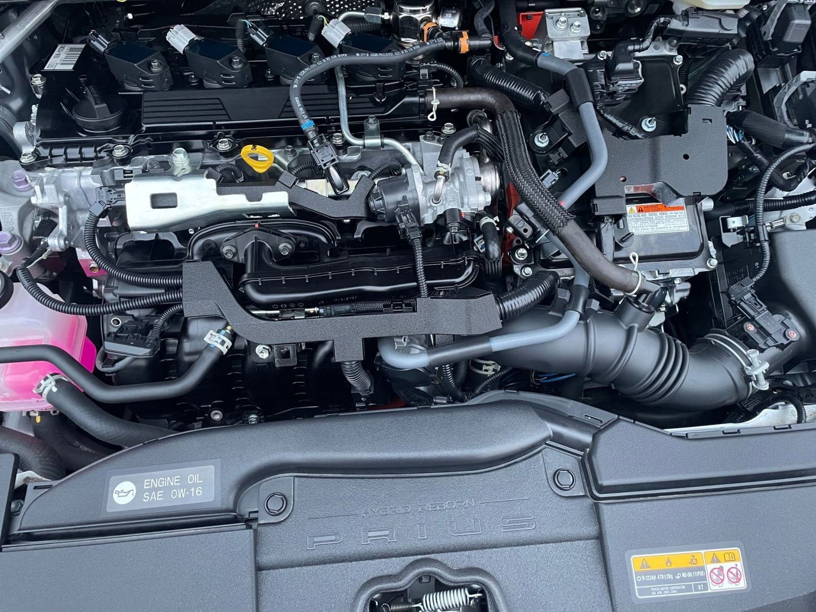 Thumbnail: 2025 Toyota Prius - 32