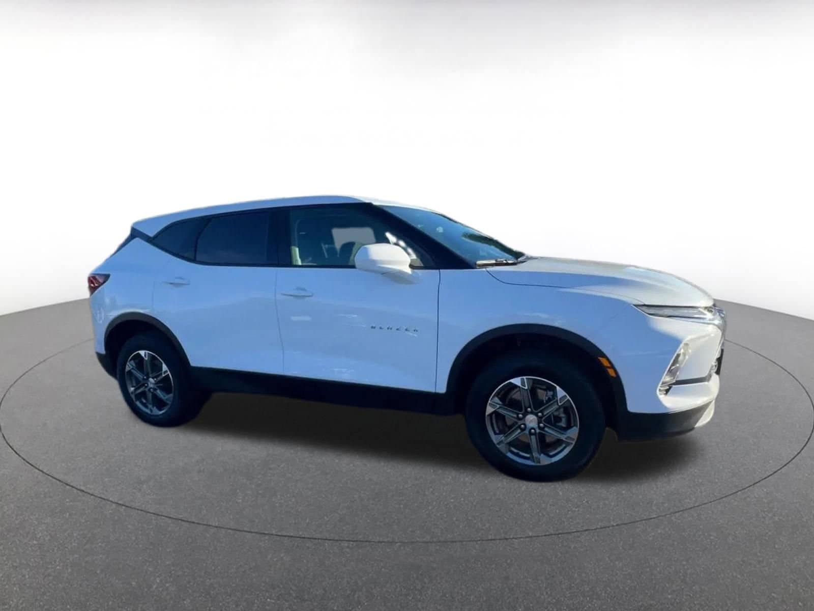 Thumbnail: 2025 Chevrolet Blazer - 2