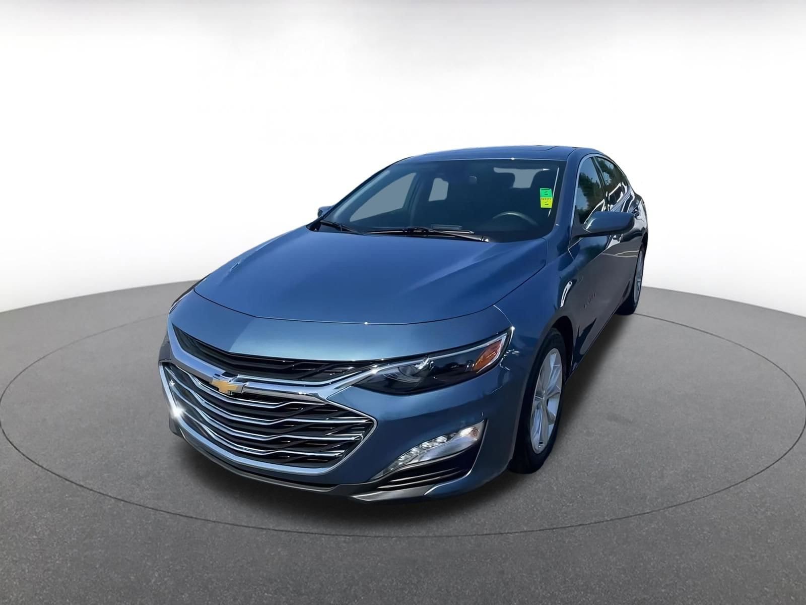 Thumbnail: 2024 Chevrolet Malibu - 6