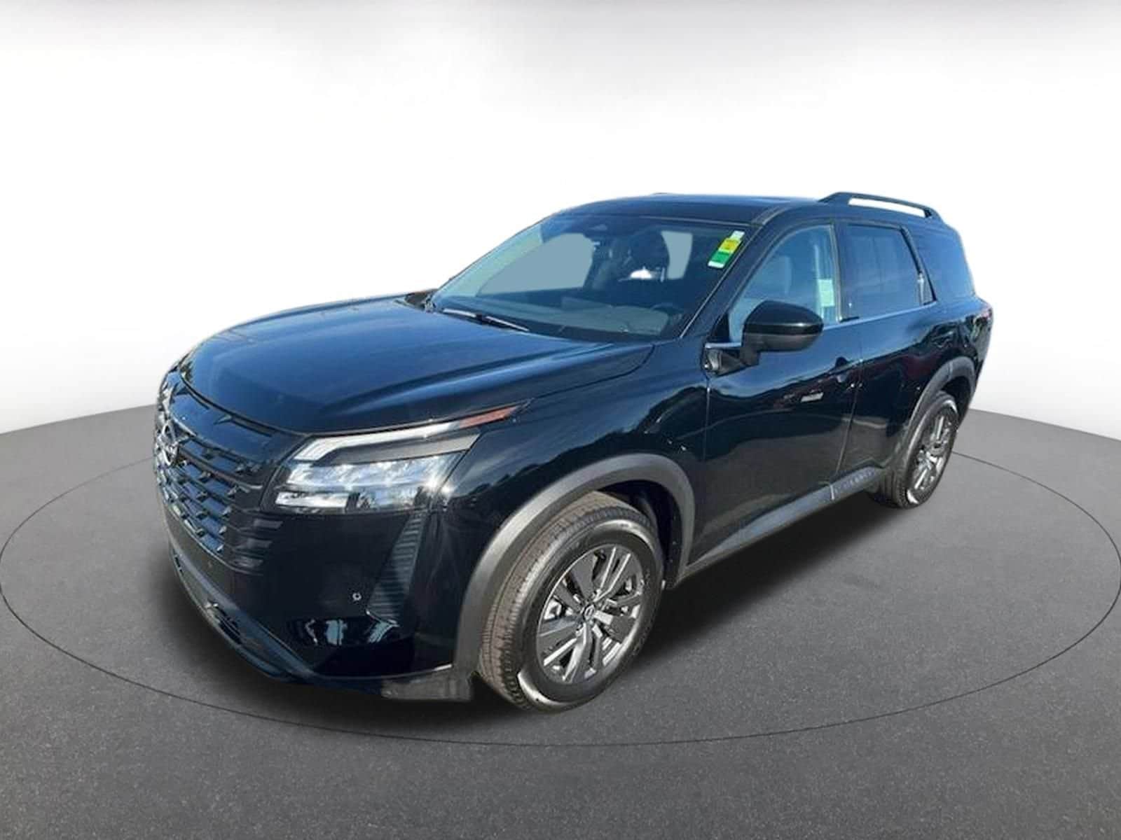 Thumbnail: 2026 Nissan Pathfinder - 2