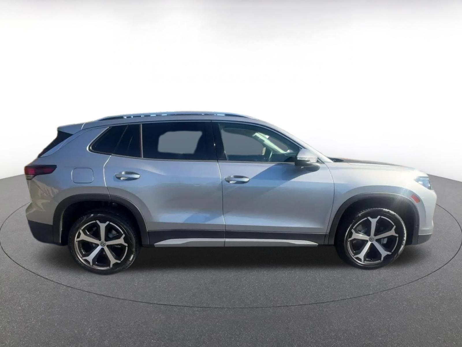 Thumbnail: 2026 Volkswagen Tiguan - 16