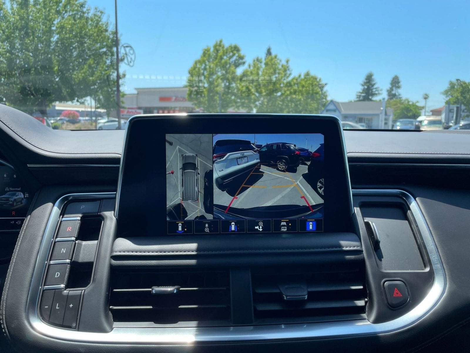 2023 Chevrolet Tahoe LT 17