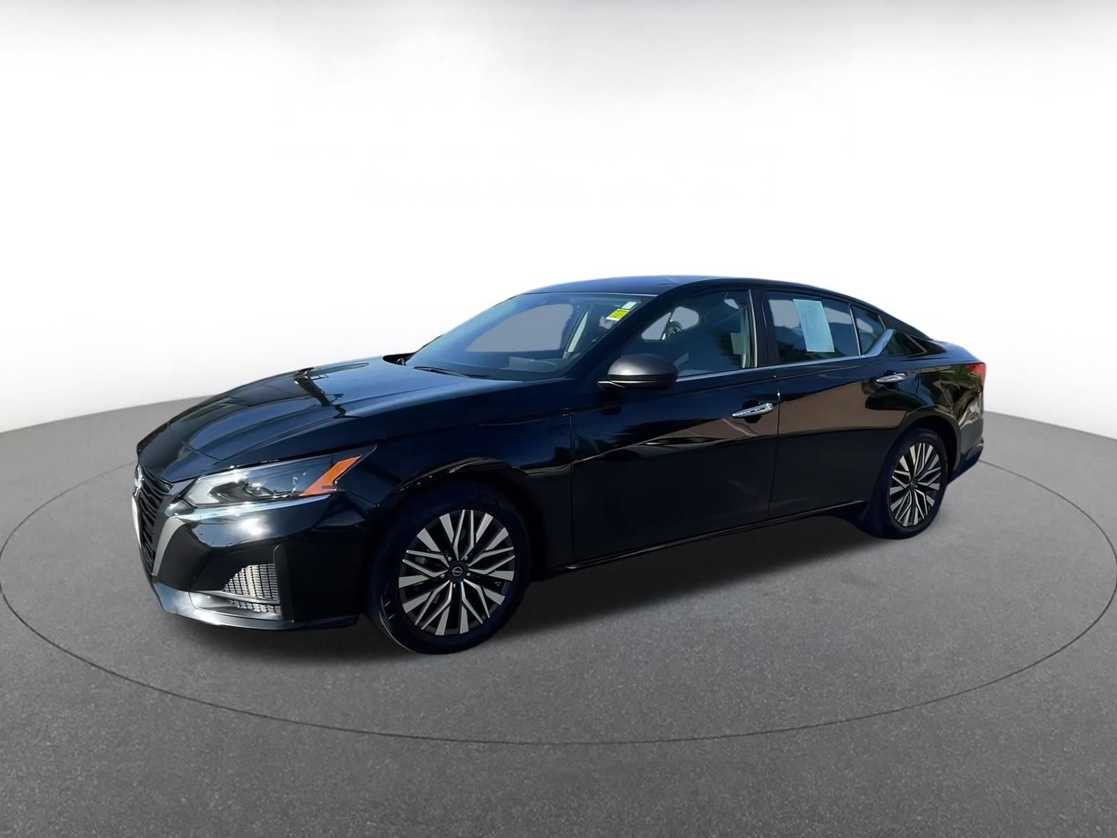Thumbnail: 2024 Nissan Altima - 8