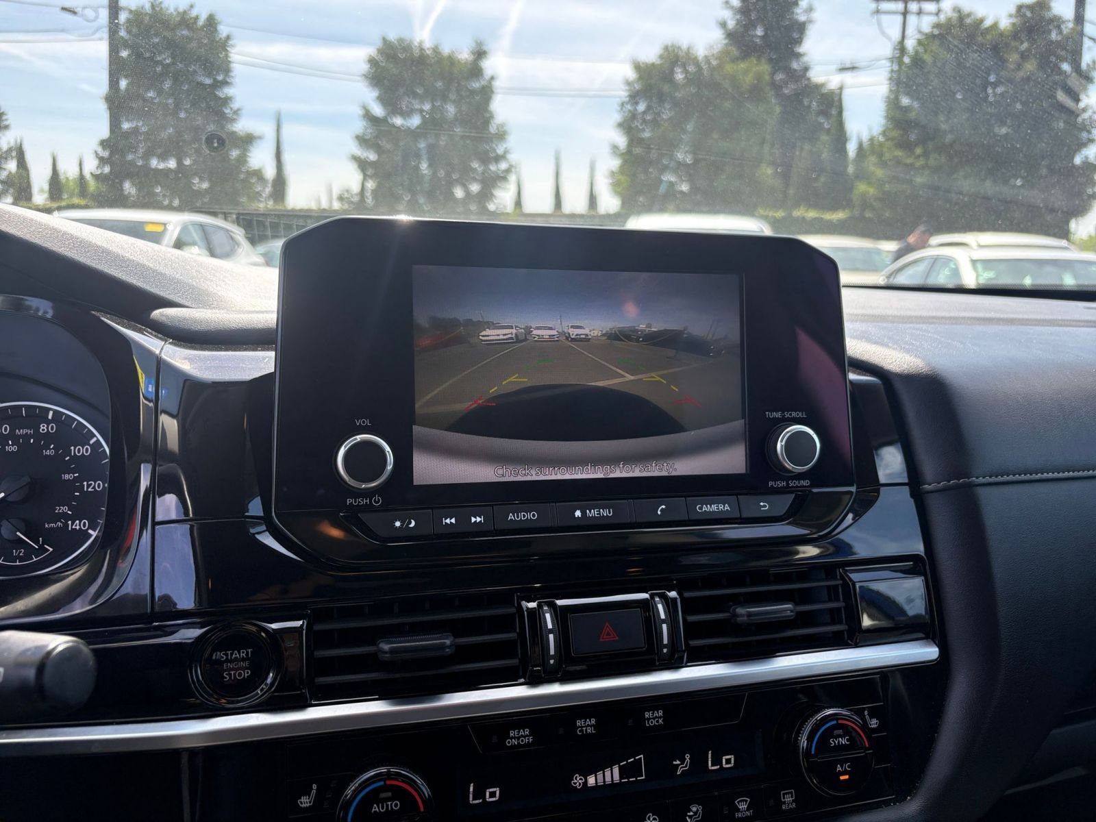 Thumbnail: 2025 Nissan Pathfinder - 25