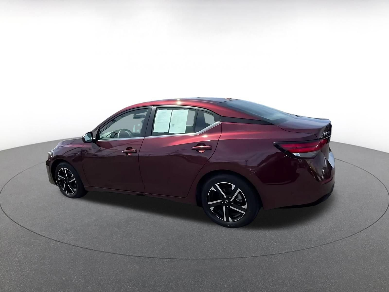 Thumbnail: 2025 Nissan Sentra - 9