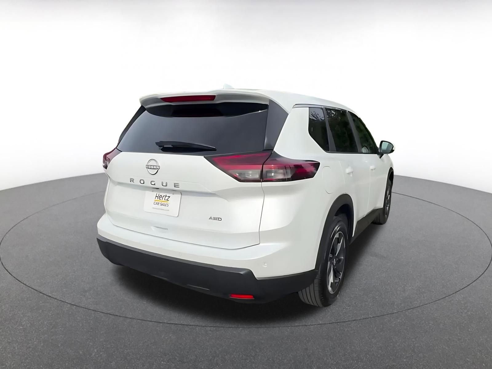 Thumbnail: 2025 Nissan Rogue - 14