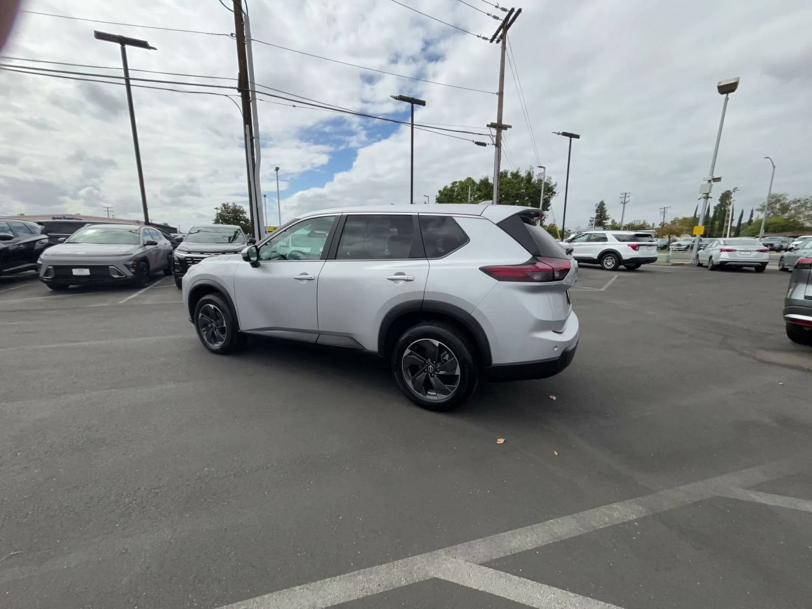 Thumbnail: 2025 Nissan Rogue - 9