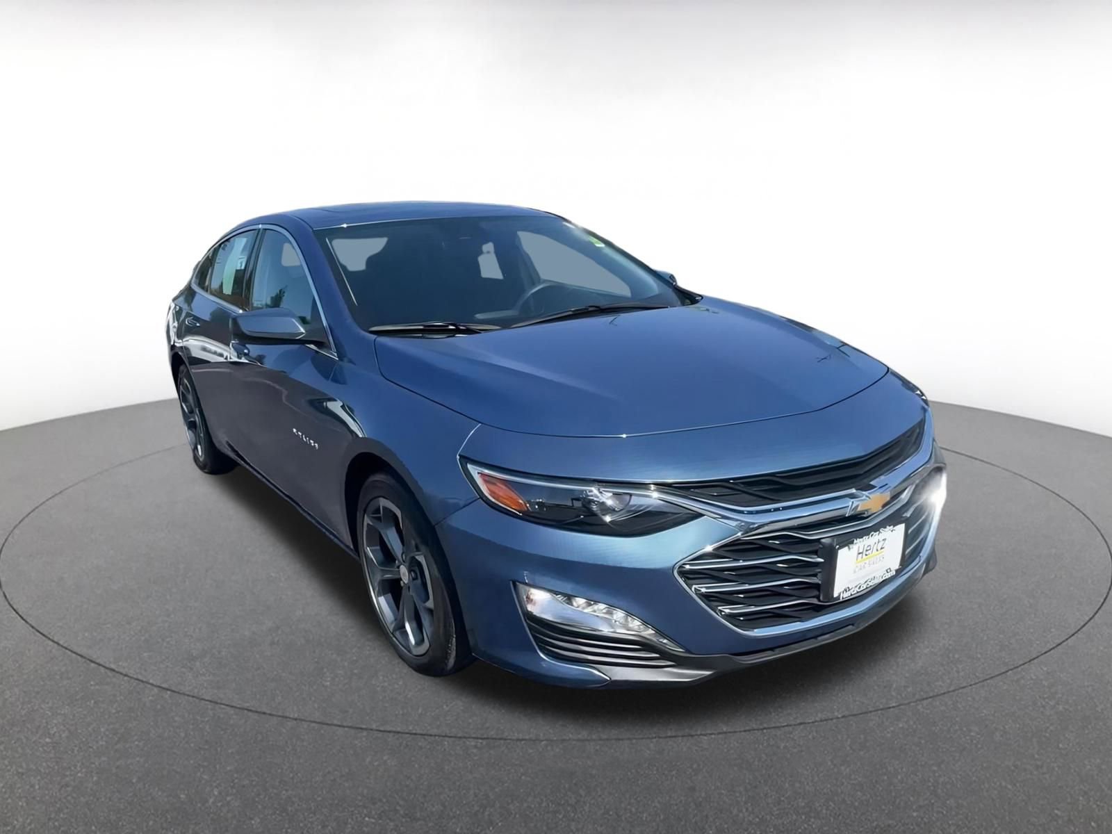 Thumbnail: 2024 Chevrolet Malibu - 3