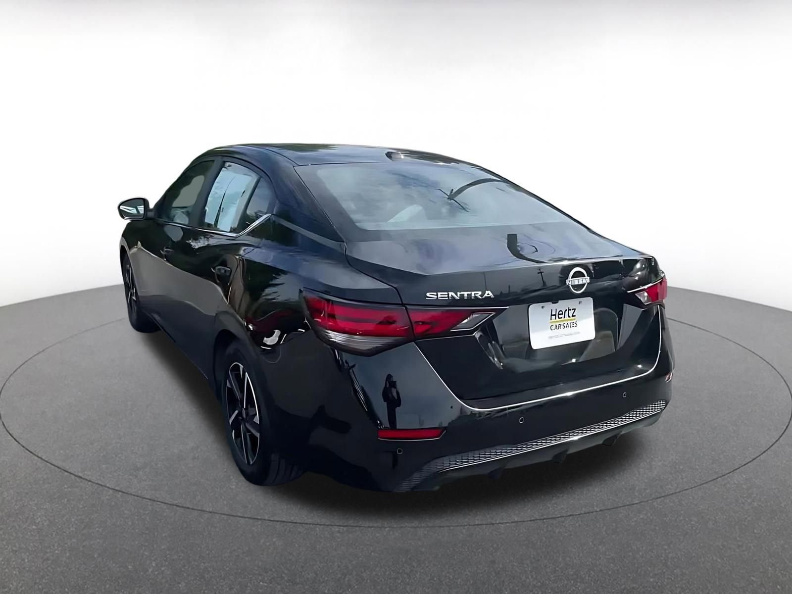 Thumbnail: 2025 Nissan Sentra - 11