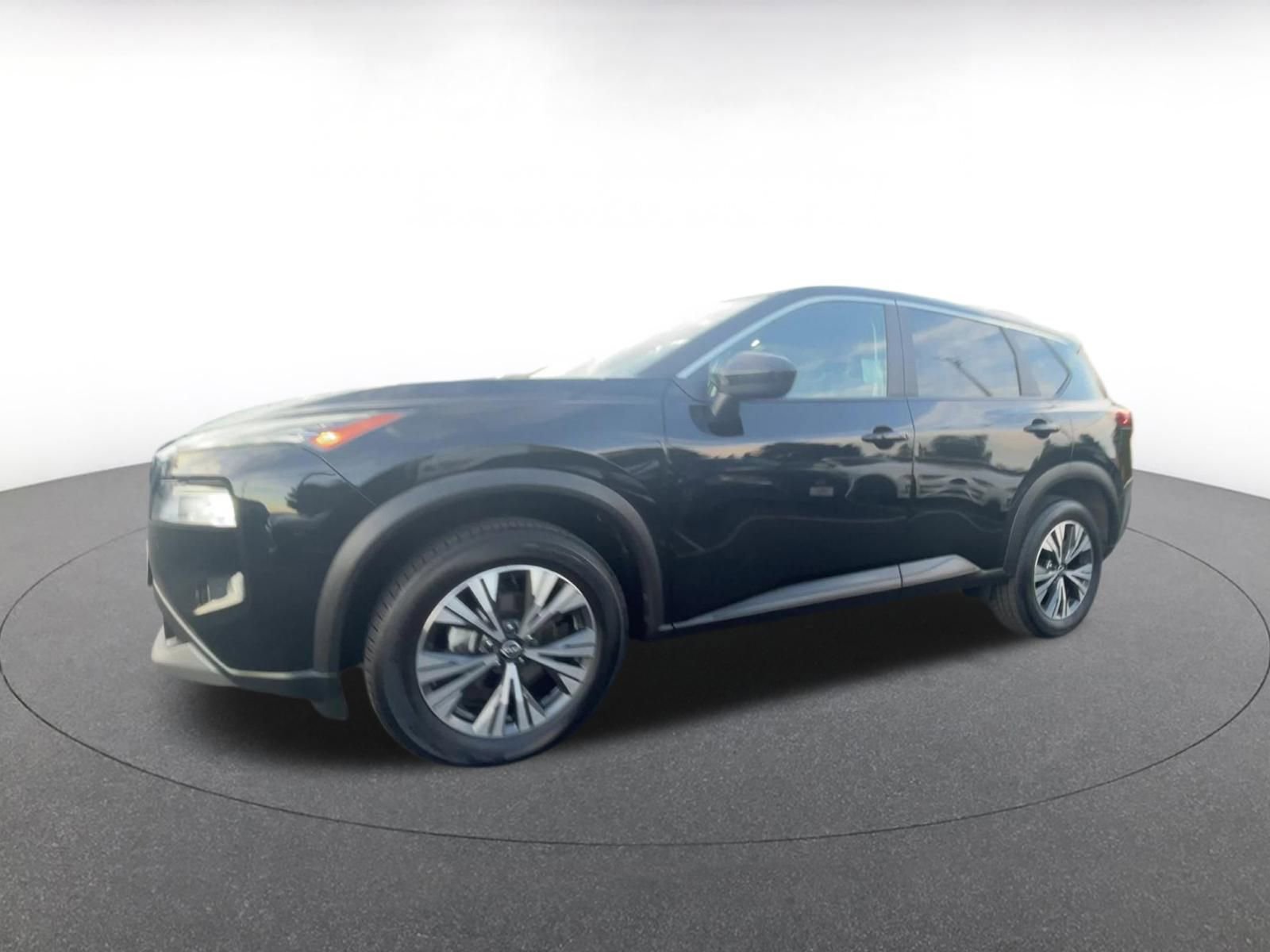 Thumbnail: 2023 Nissan Rogue - 8