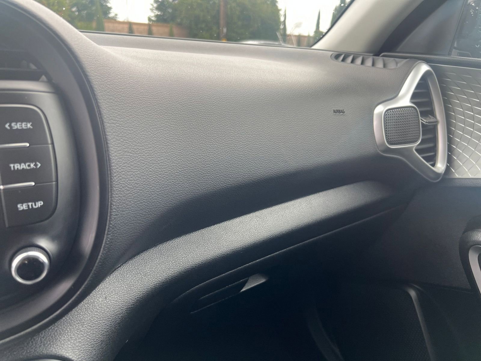 Thumbnail: 2025 Kia Soul - 30