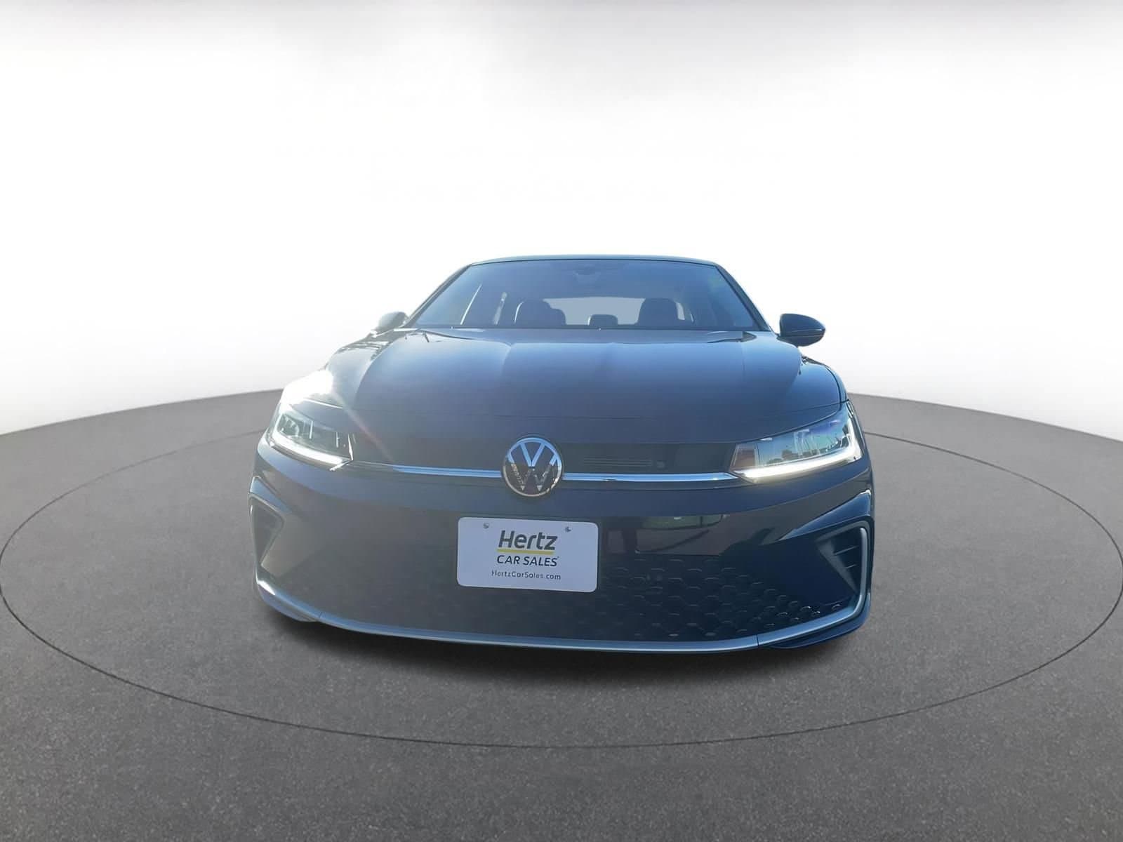 Thumbnail: 2025 Volkswagen Jetta - 4