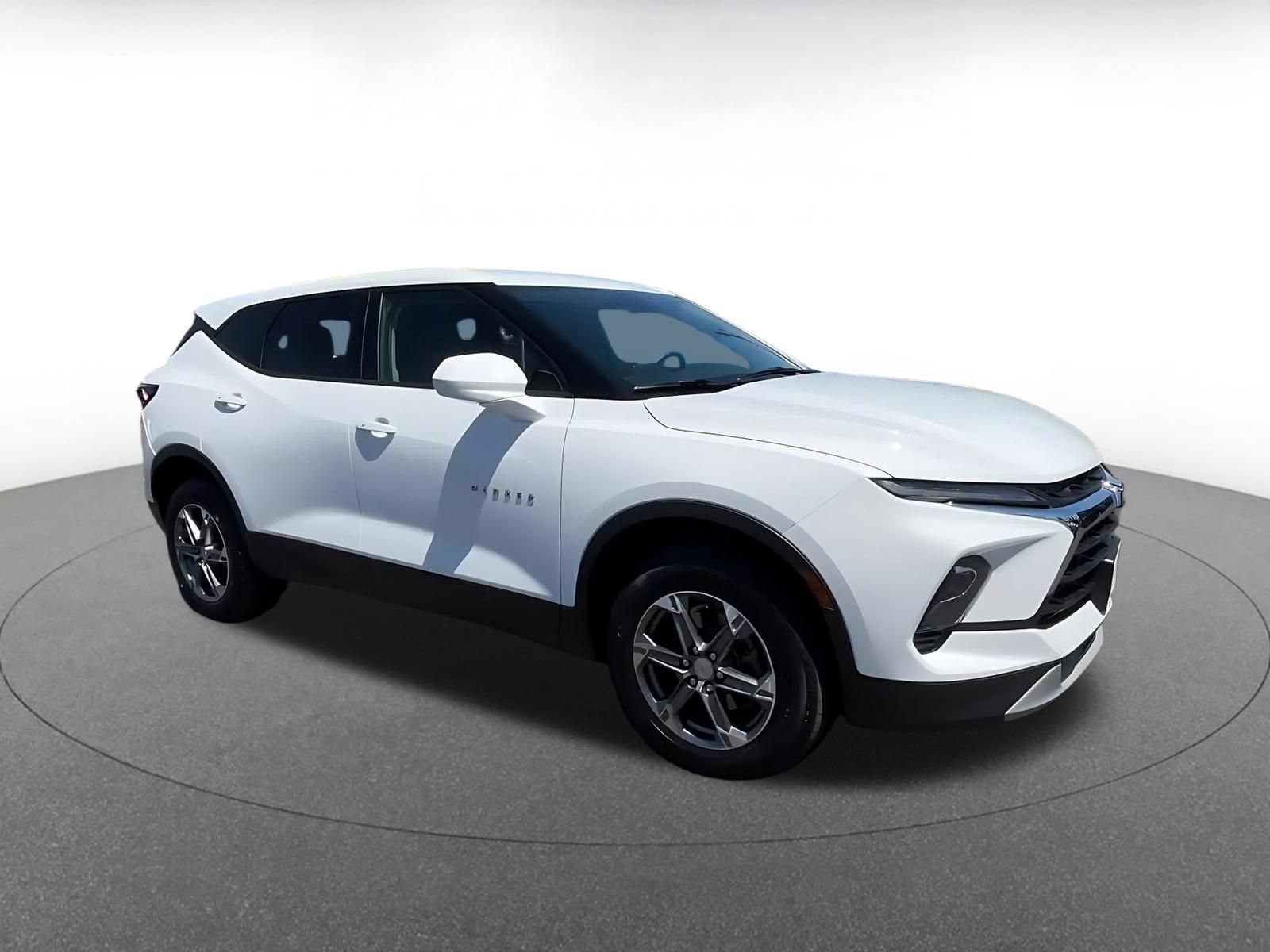 Thumbnail: 2026 Chevrolet Blazer - 2