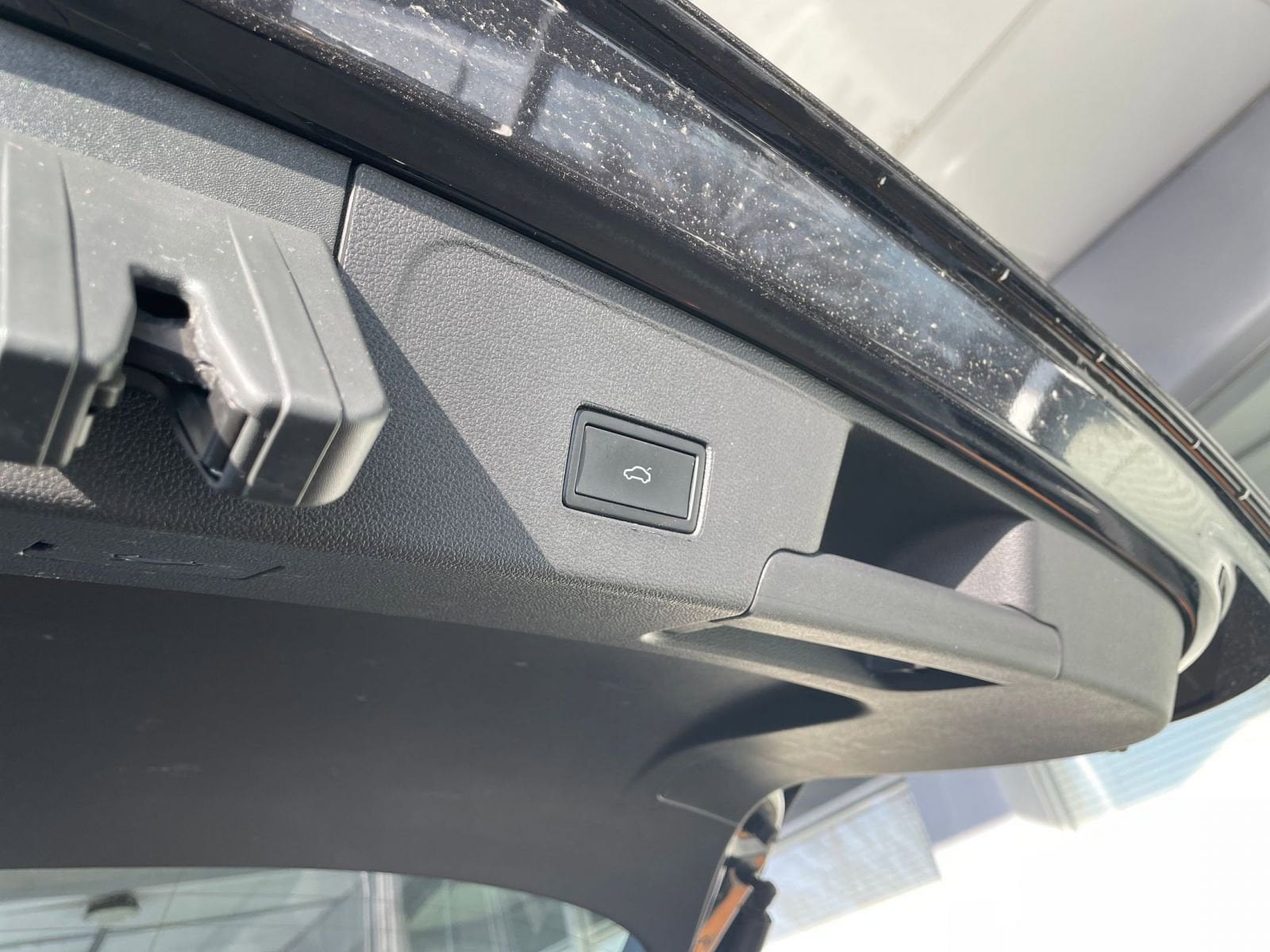 Thumbnail: 2024 Volkswagen Atlas - 21