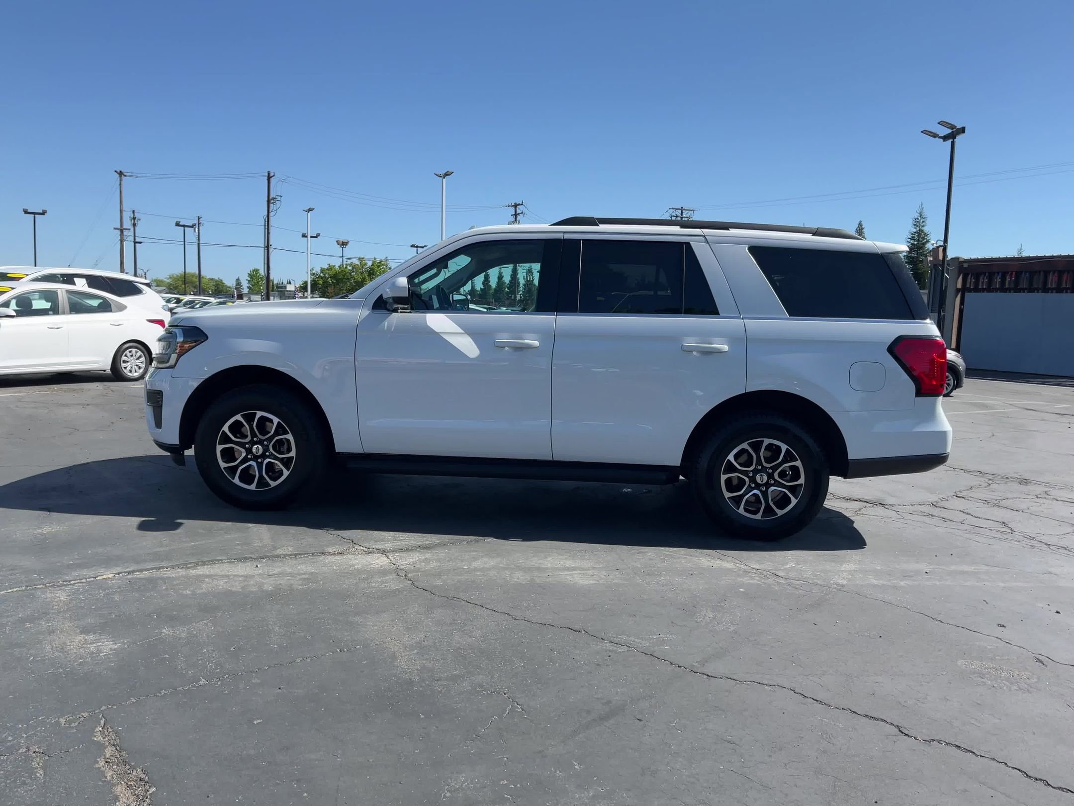 2022 Ford Expedition XLT 8