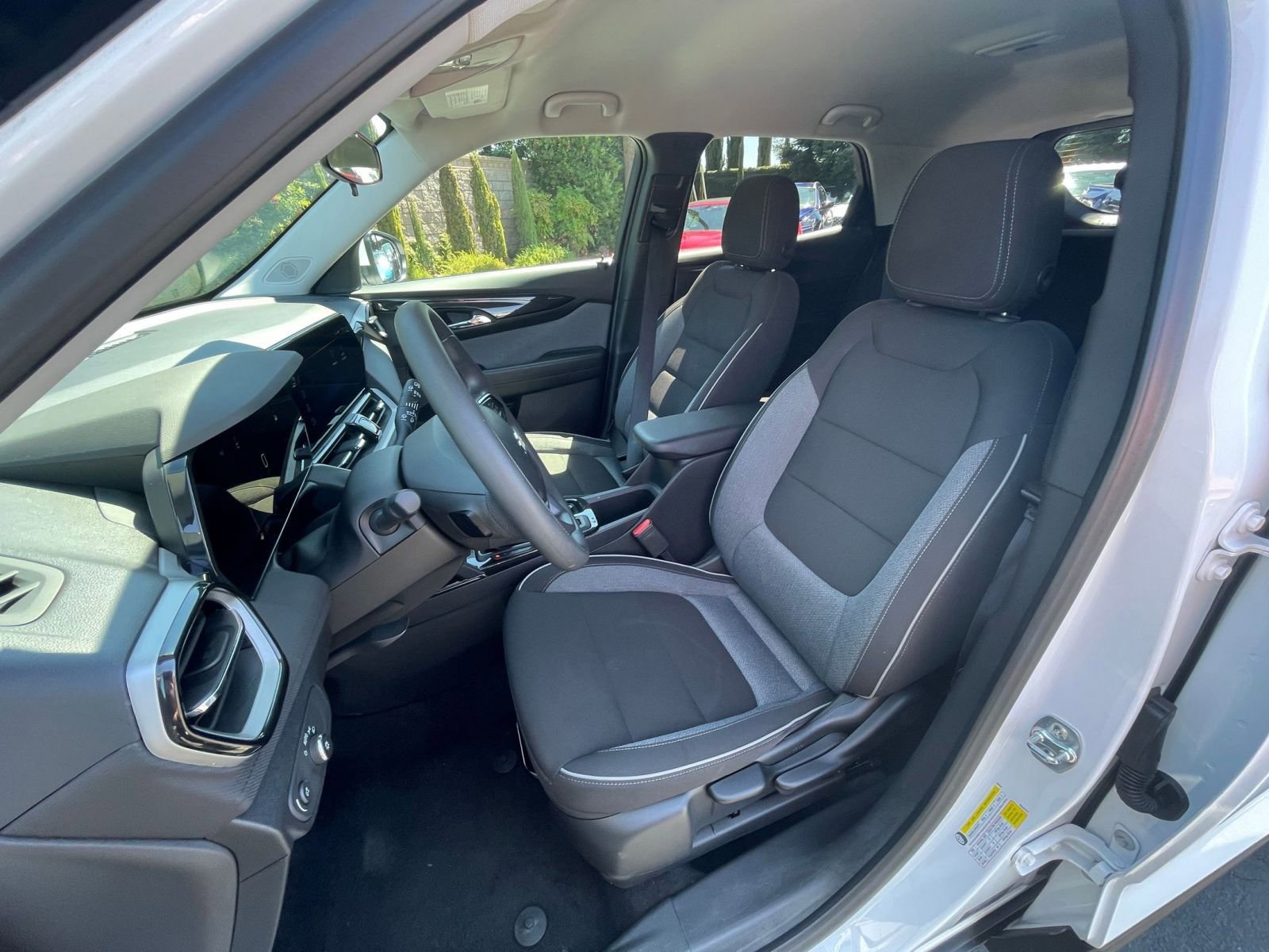 Thumbnail: 2024 Chevrolet TrailBlazer - 34