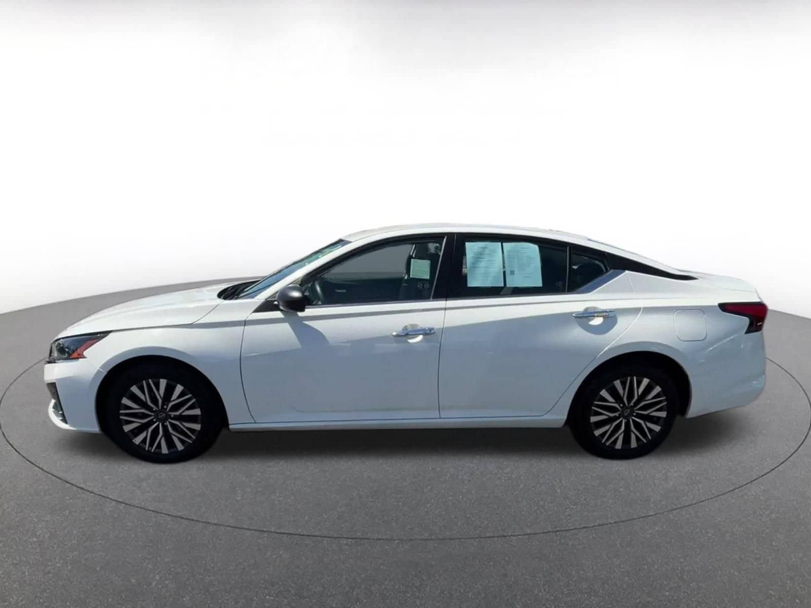 Thumbnail: 2025 Nissan Altima - 8