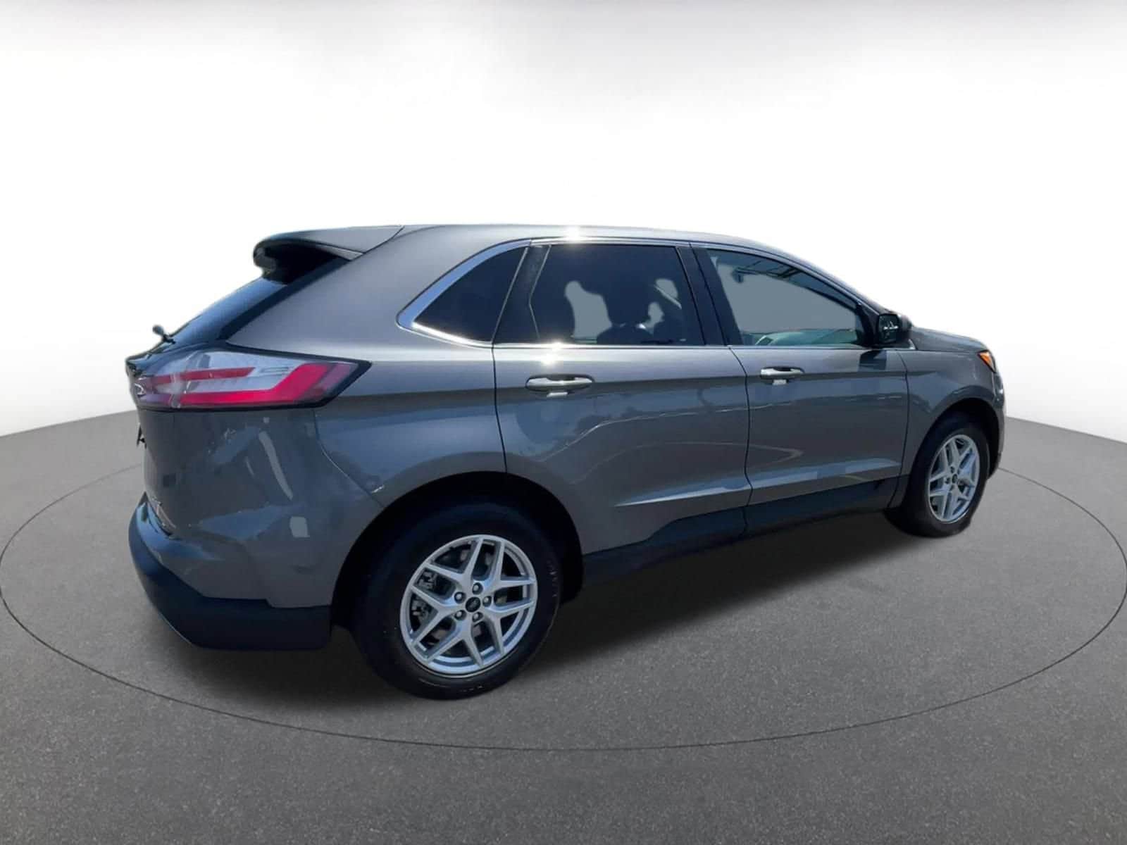 Thumbnail: 2023 Ford Edge - 15