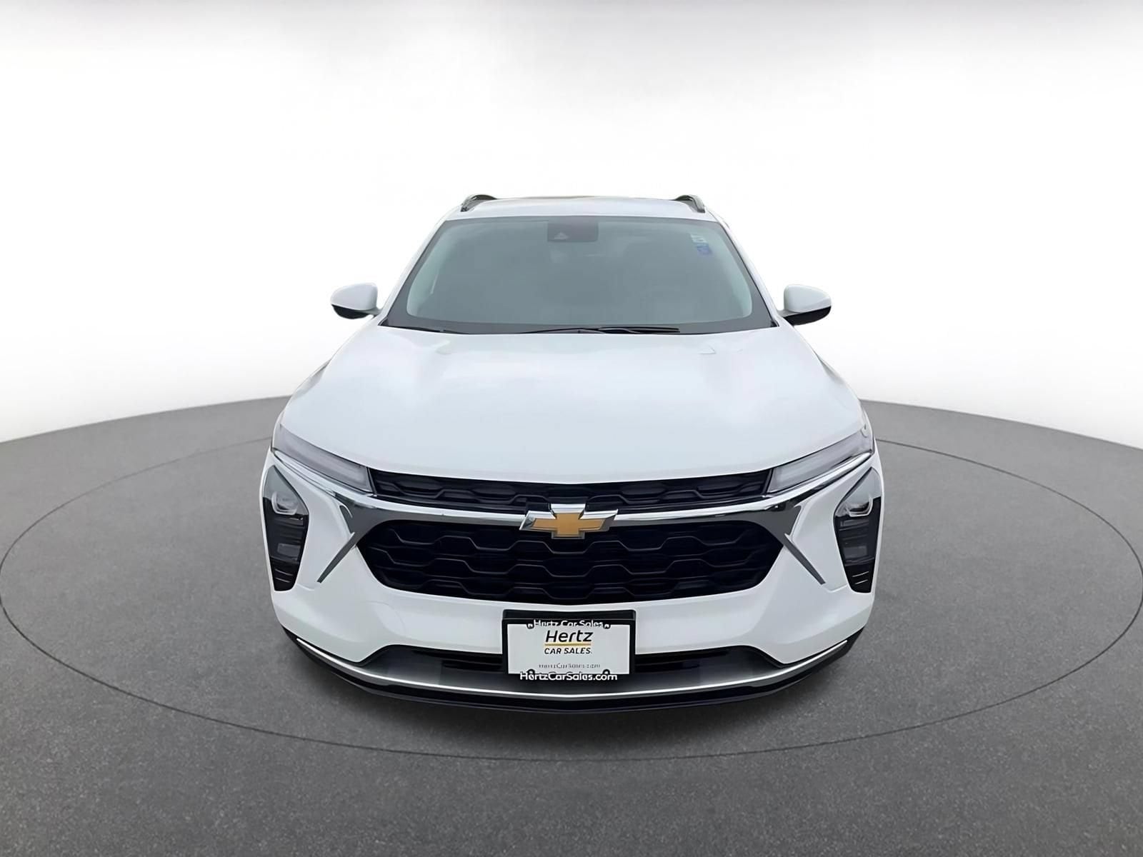 Thumbnail: 2025 Chevrolet Trax - 4