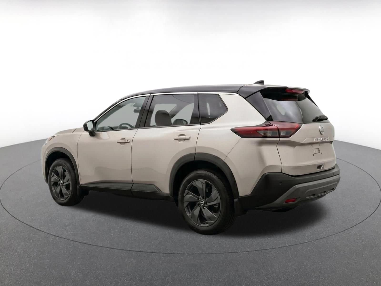Thumbnail: 2025 Nissan Rogue - 10