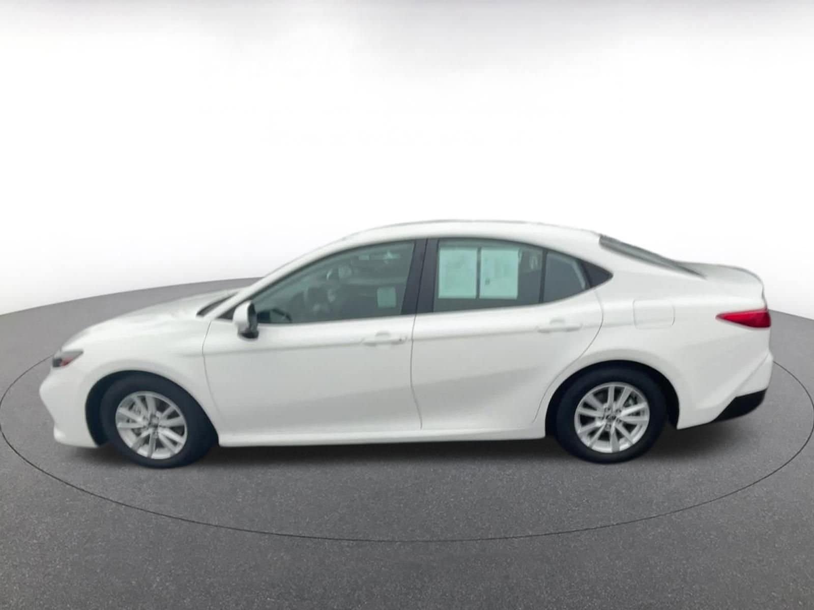 Thumbnail: 2025 Toyota Camry - 9