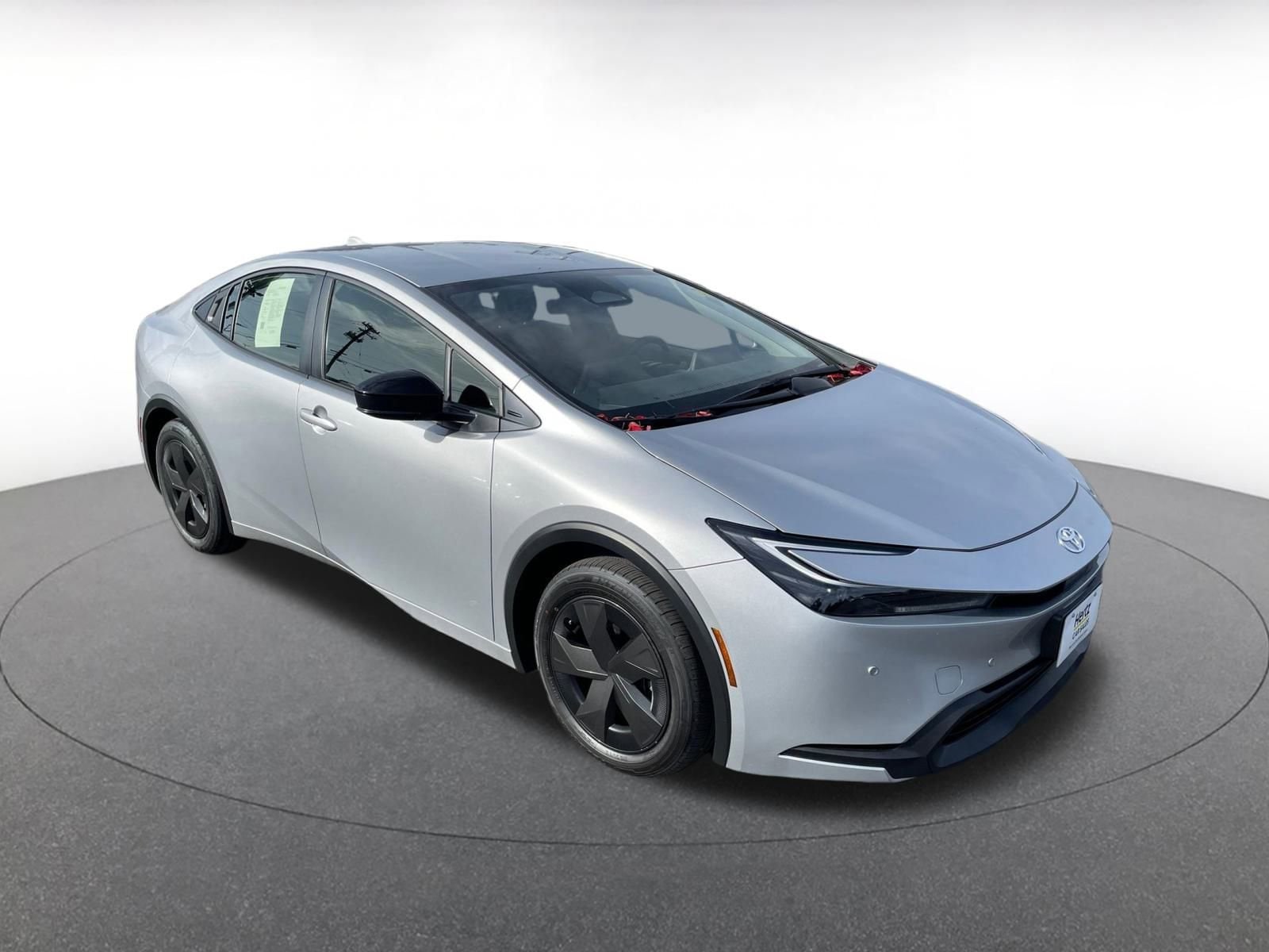 Thumbnail: 2025 Toyota Prius - 1