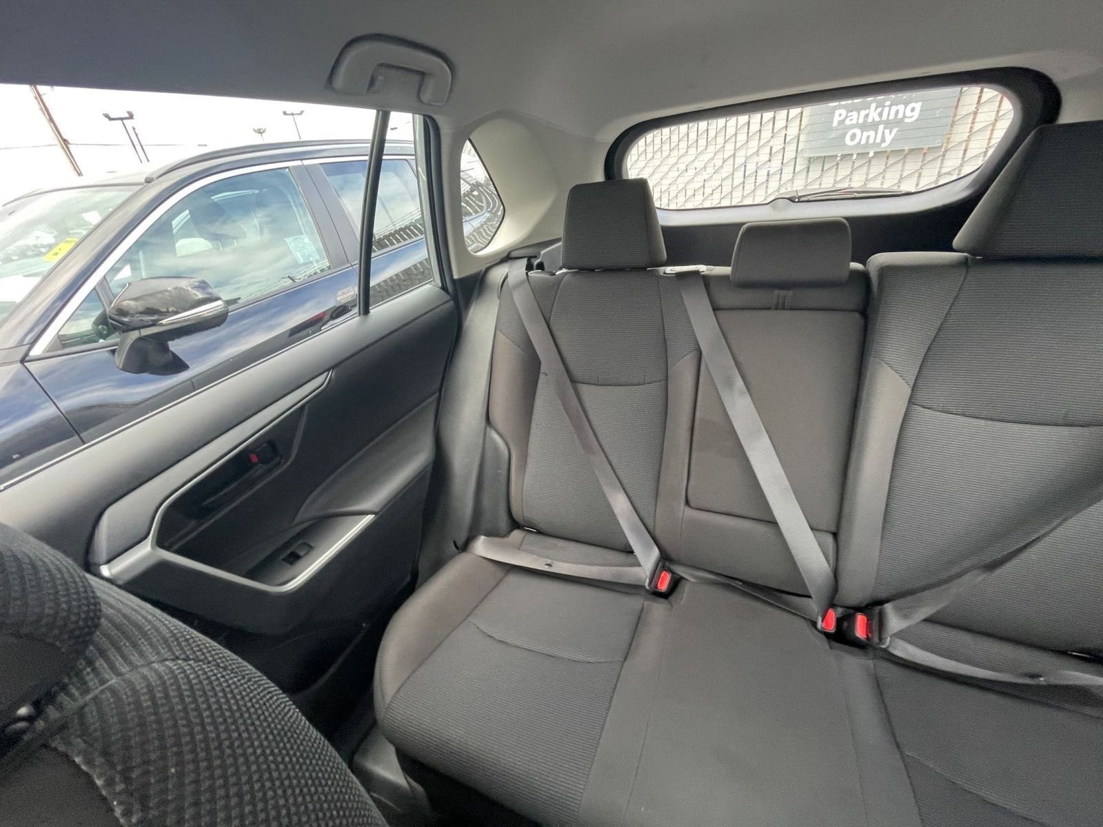 Thumbnail: 2025 Toyota RAV4 - 33