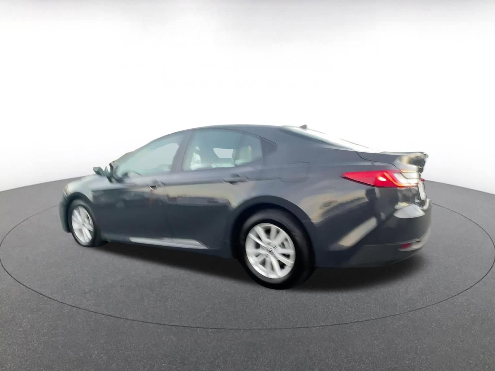 Thumbnail: 2025 Toyota Camry - 10